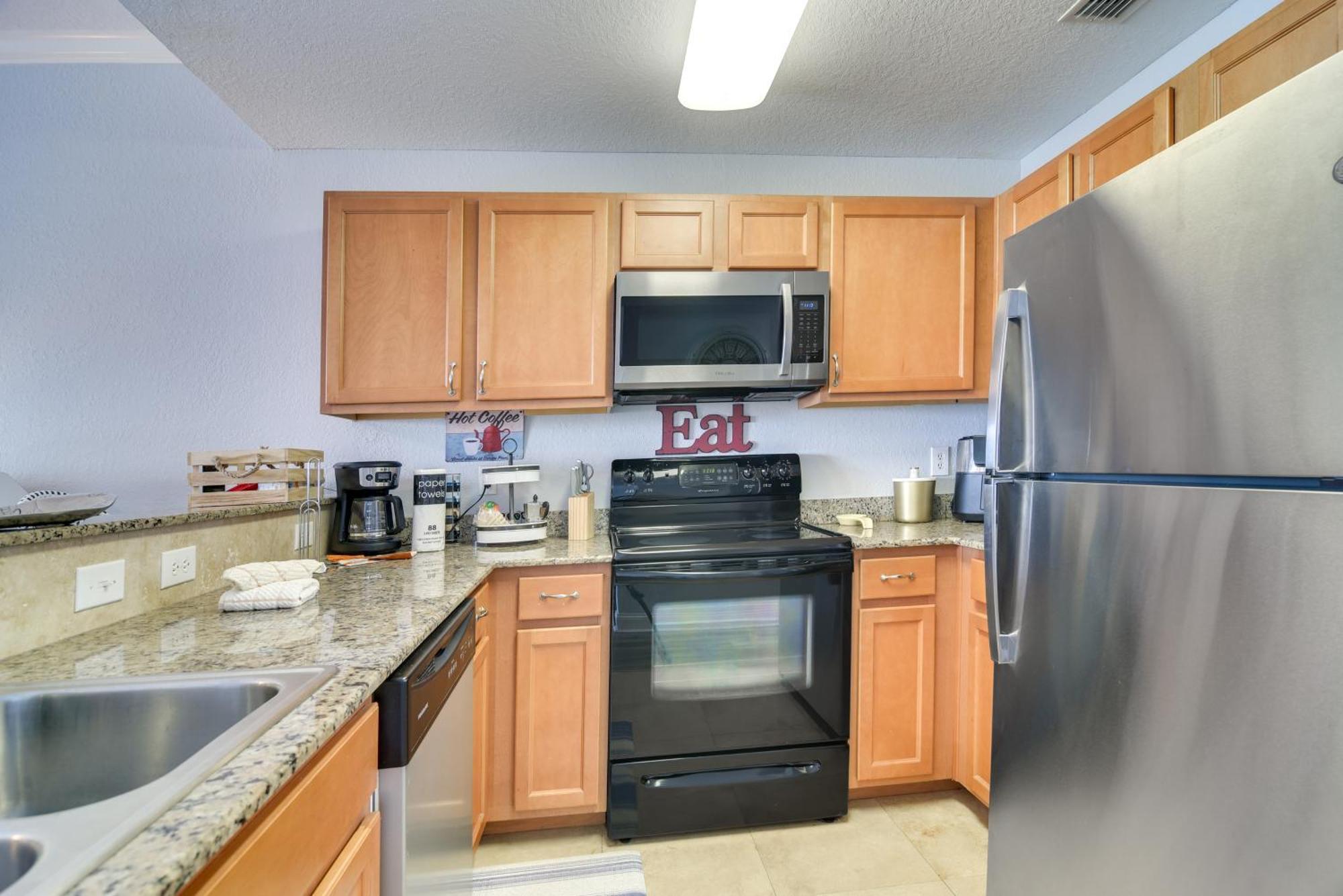 Apartment 4th-floor Waterfront On Treasure Island!