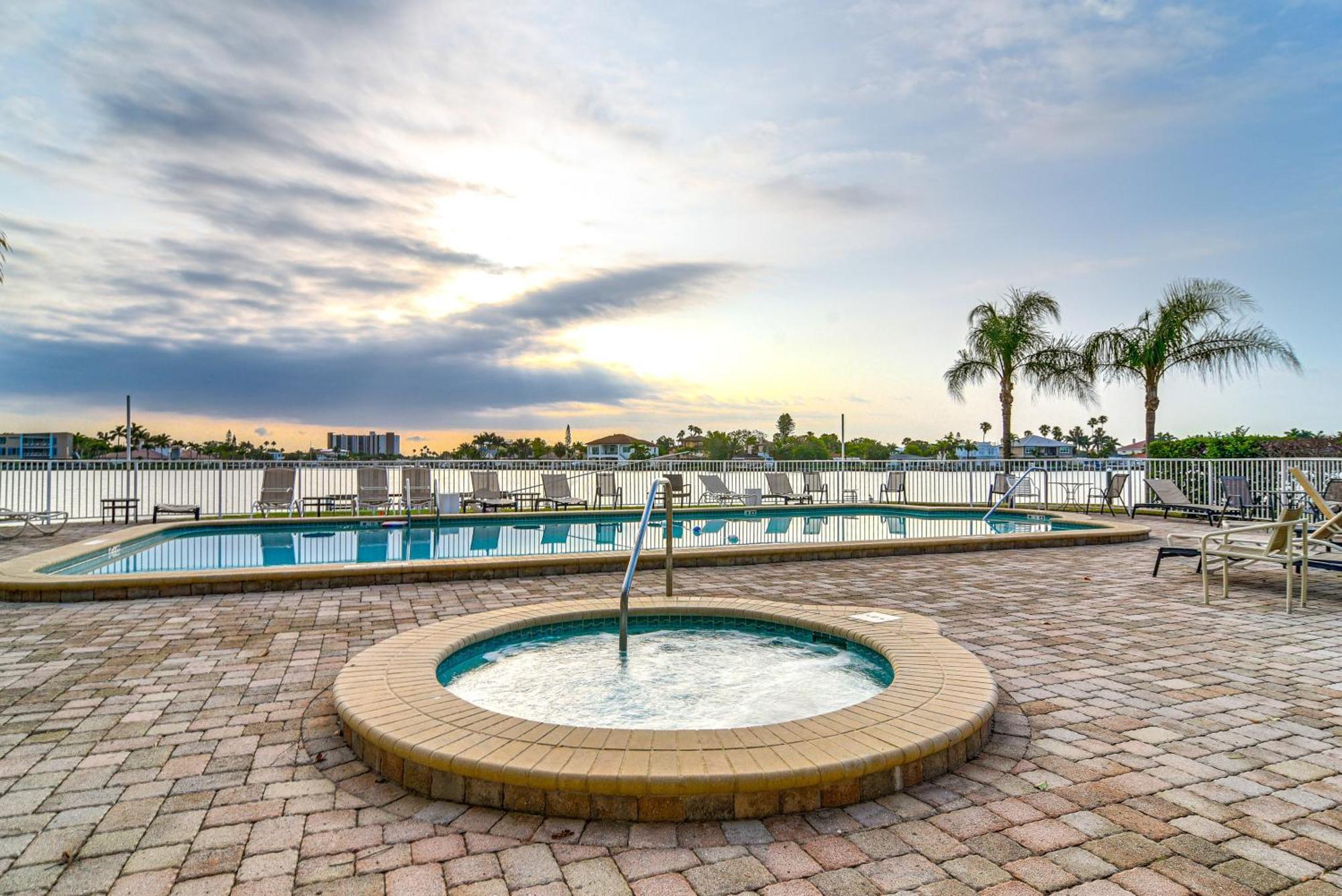 4th-floor Waterfront On Treasure Island! *
