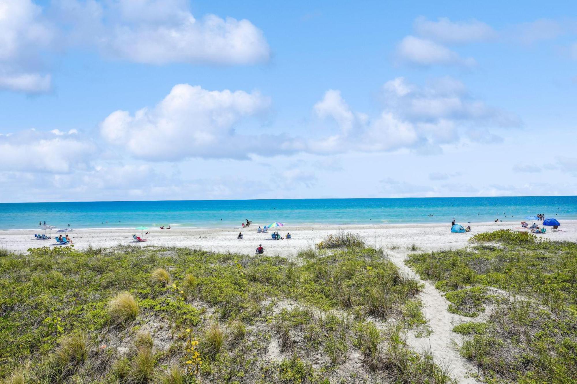 Ocean Sands 1-1002 Holiday home