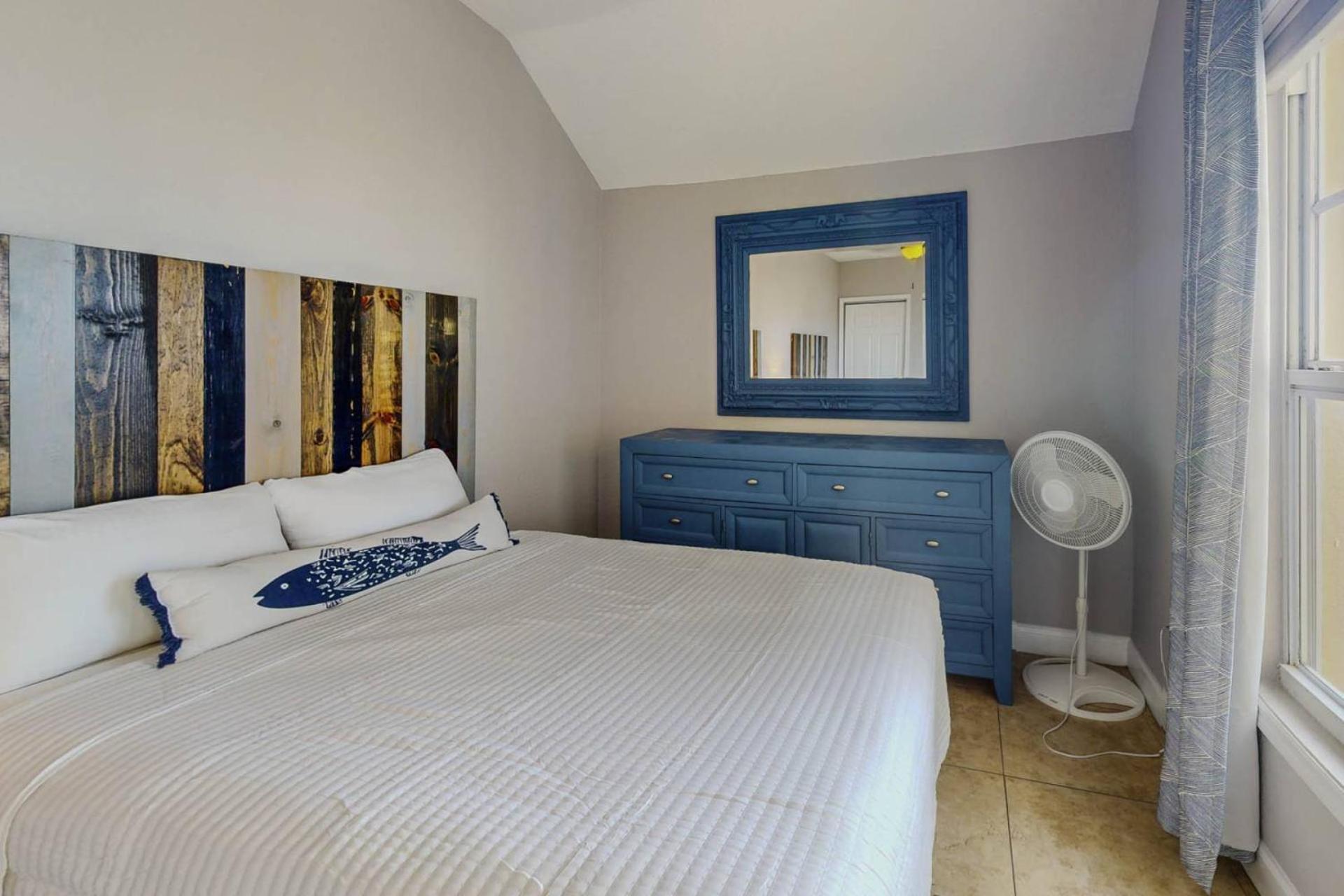 Holiday home 404 - Palms Of Treasure Island St. Pete Beach