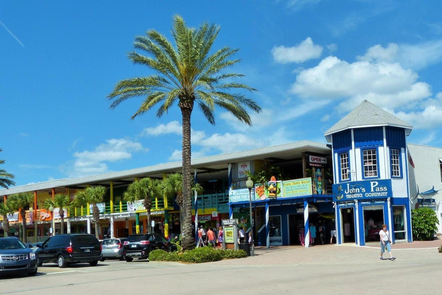 Holiday home Open - Beachfront Luxury/spacious/free Amenities/walk Everywhere *