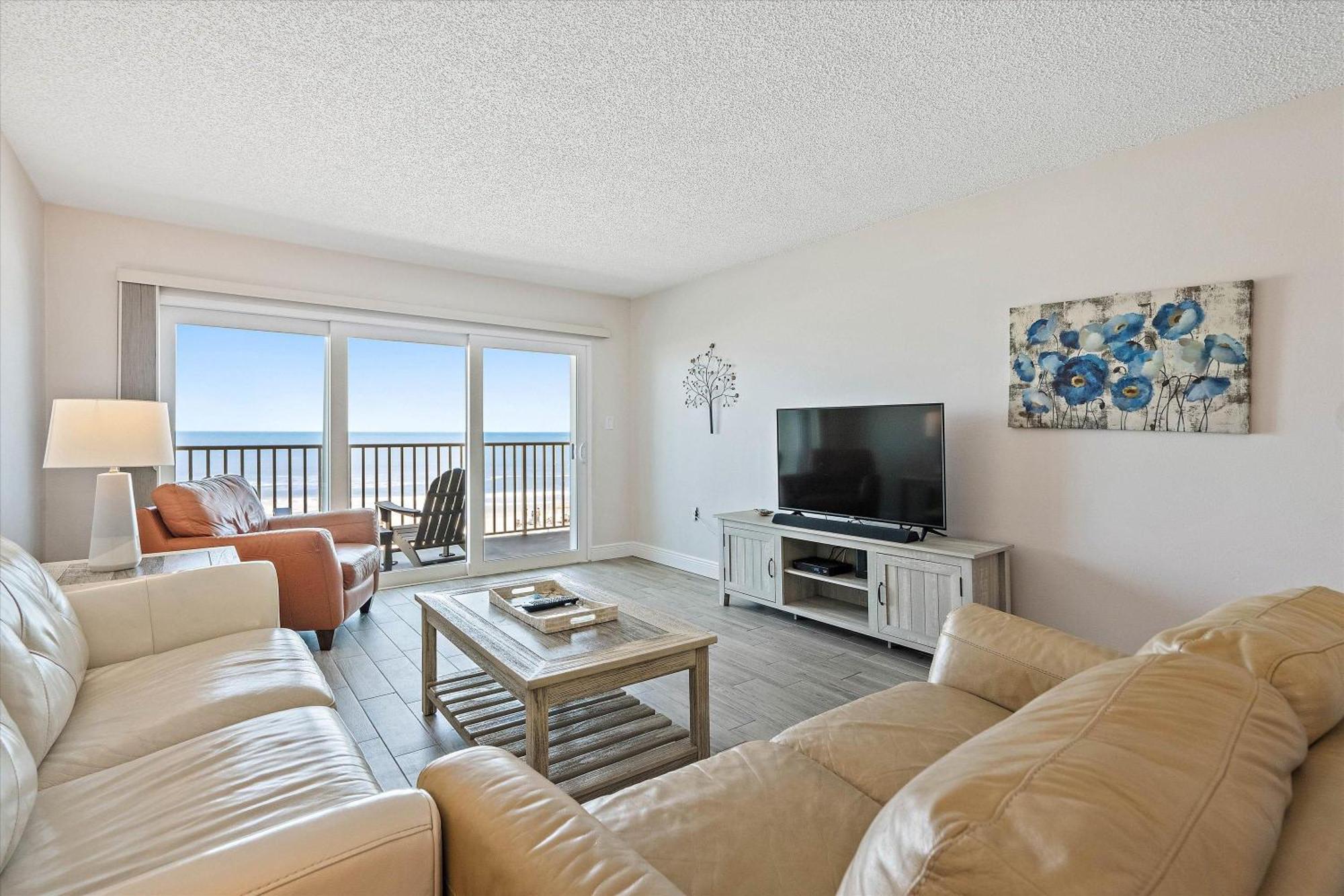 Open - Beachfront Luxury/spacious/free Amenities/walk Everywhere * St. Pete Beach