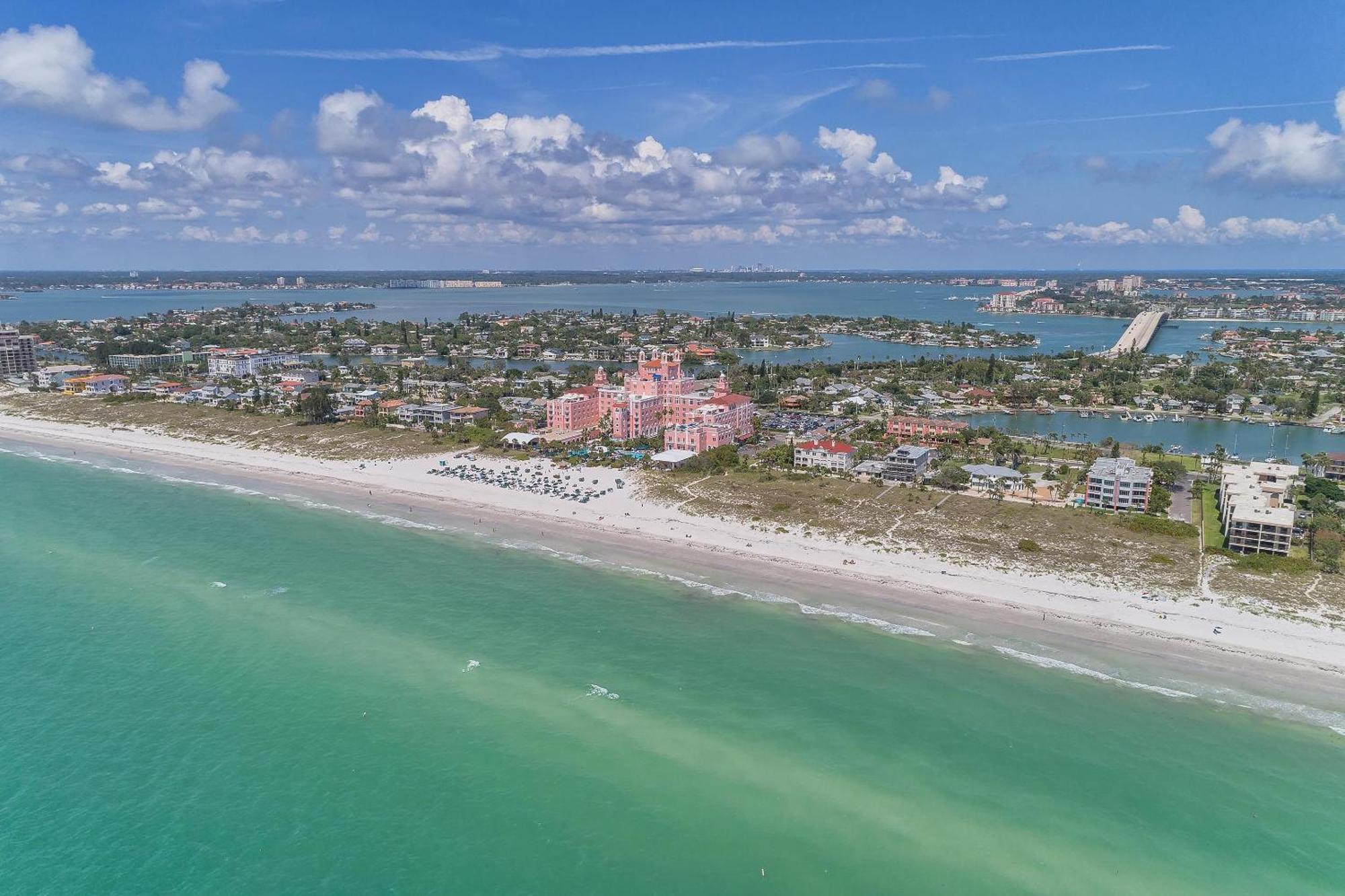 Holiday home Minutes To And Happenings/free Parking/tons Of Space