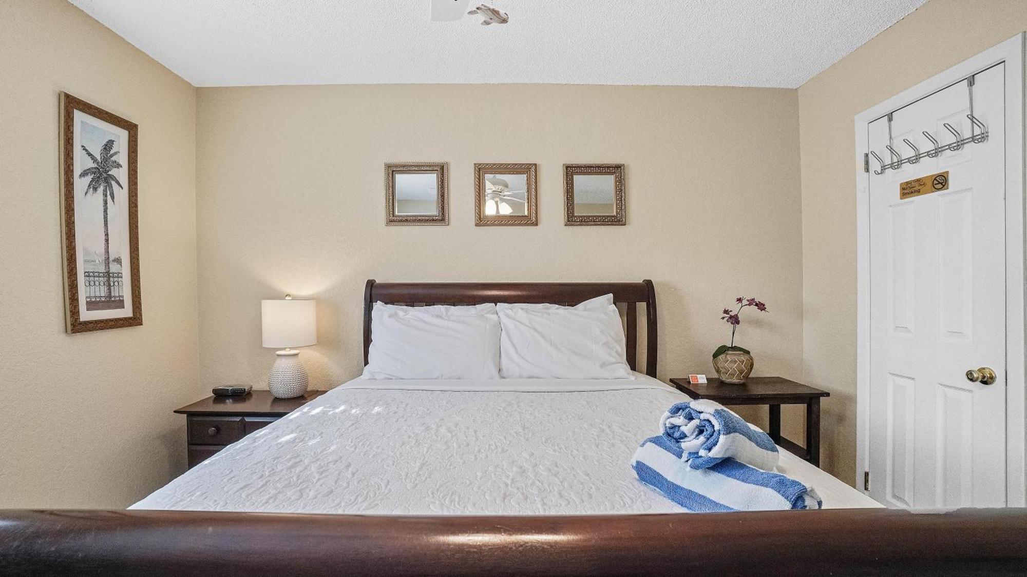 Holiday home Minutes To And Happenings/free Parking/tons Of Space