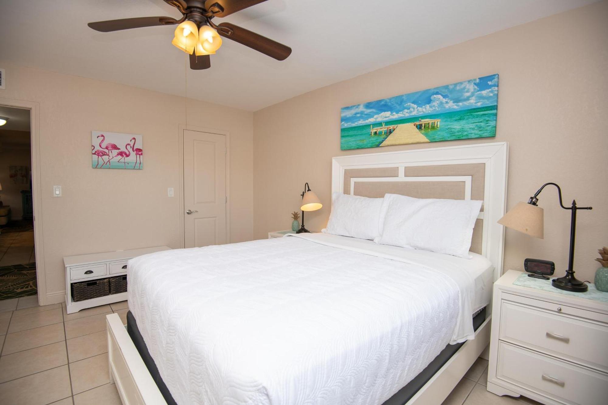 Beach/discount/parking/walkable *