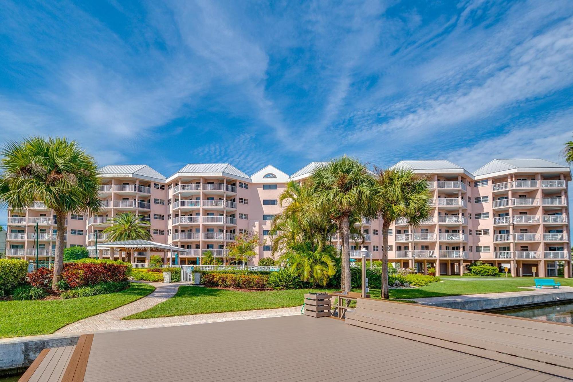 Holiday home Open - Beach, Free Parking, Amenities, Family Friendly *