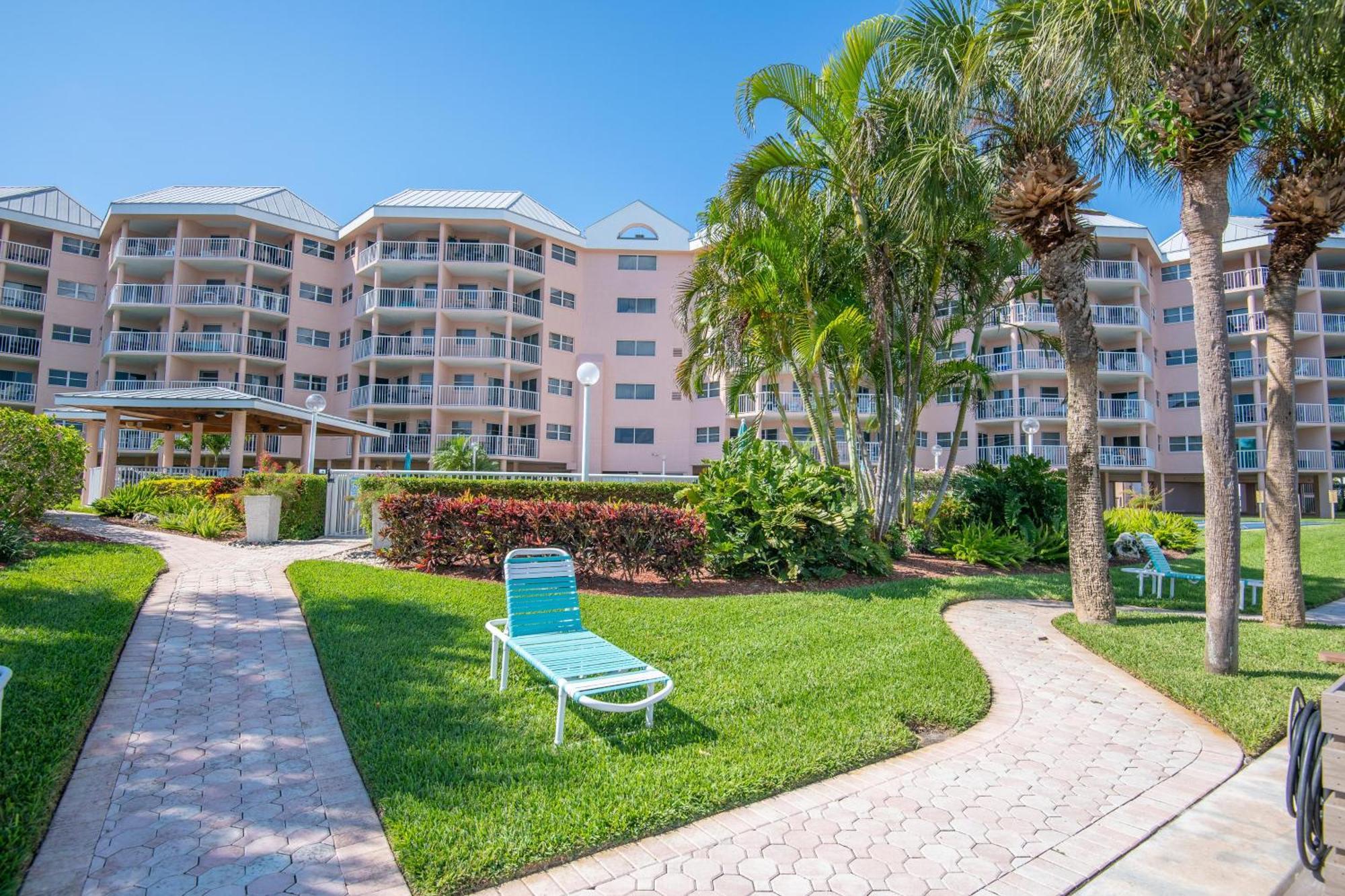 Open - Beach, Free Parking, Amenities, Family Friendly Holiday home *