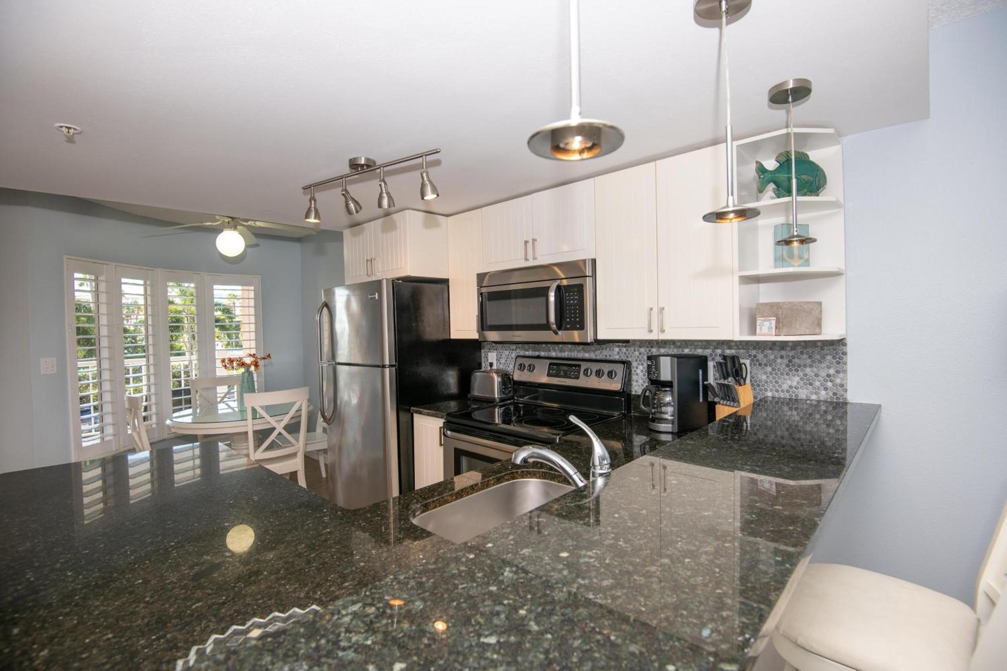 Open - Beach, Free Parking, Amenities, Family Friendly Holiday home St. Pete Beach