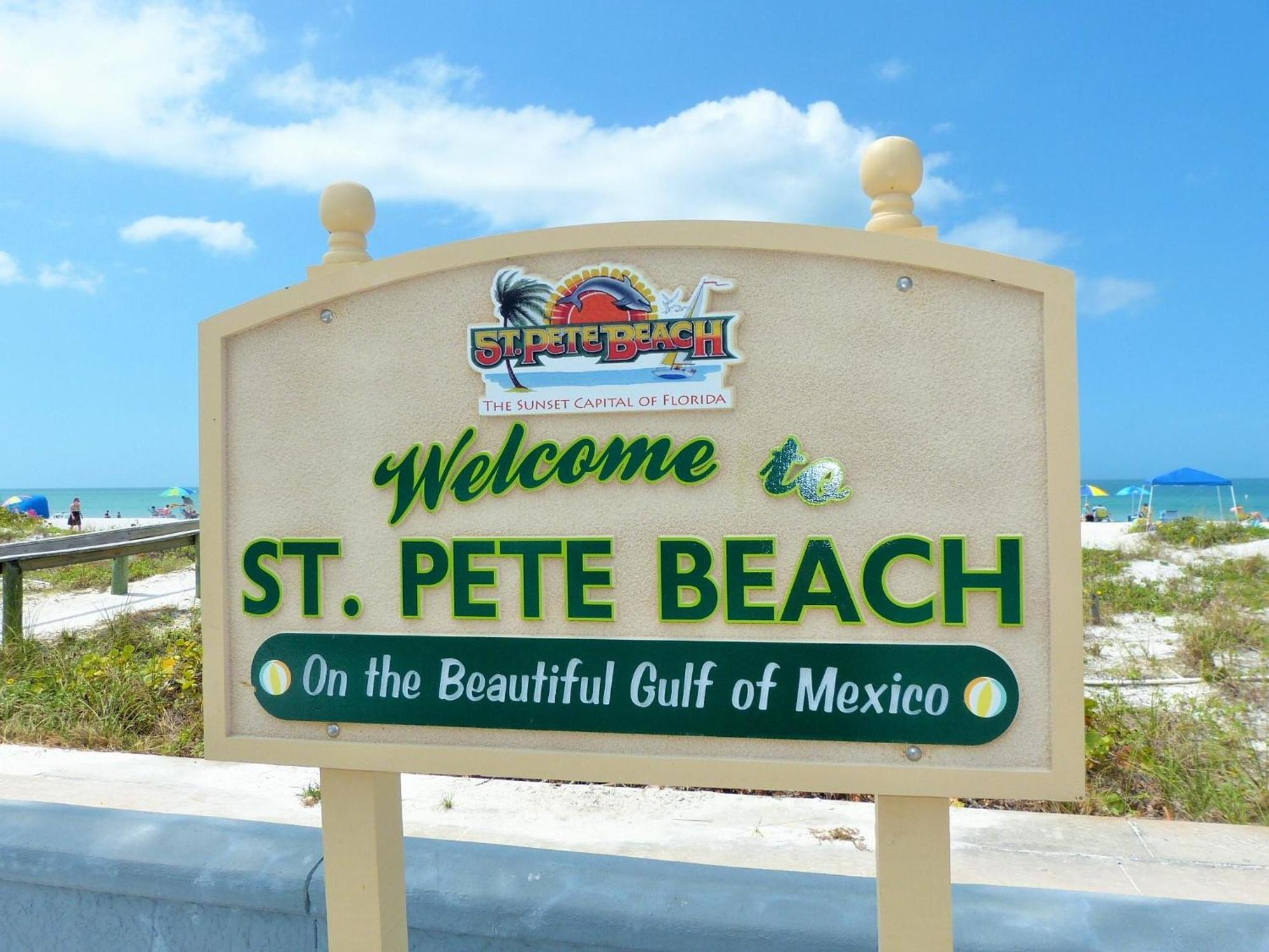 Holiday home Open - New Owner-renovation/location/walk To St. Pete Beach