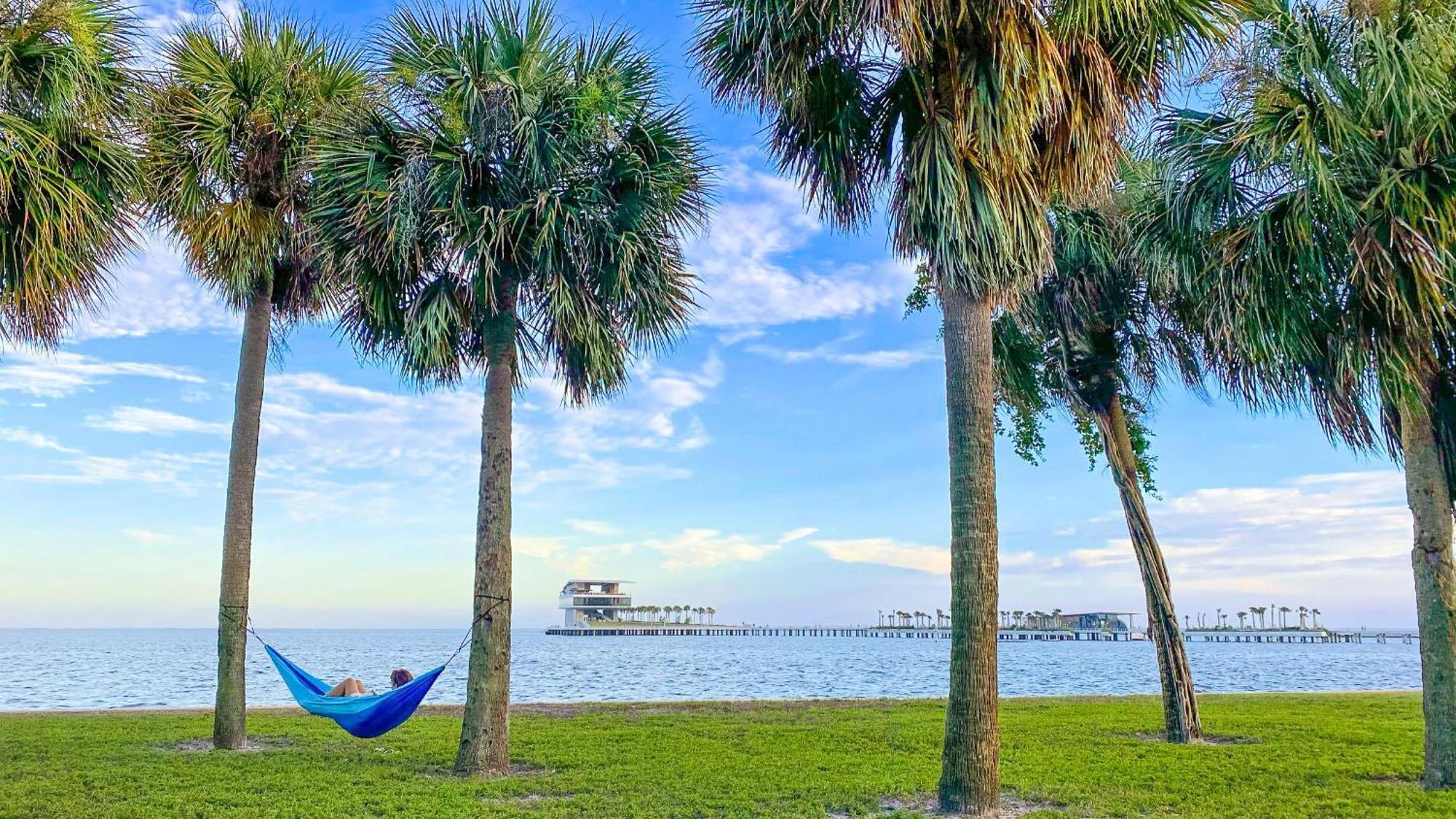 Open - Updated, Beach, Cozy And Comfy, Gated Waterfront St. Pete Beach