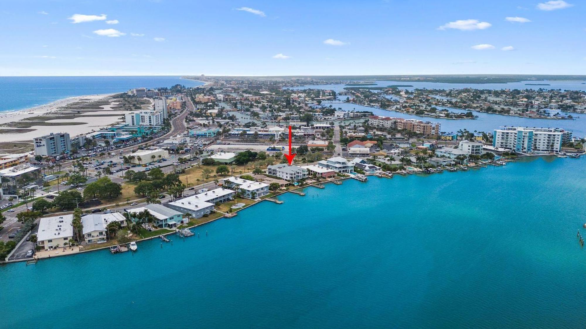 Open - Waterfront - Pool/walk To Beach/dining/shops
