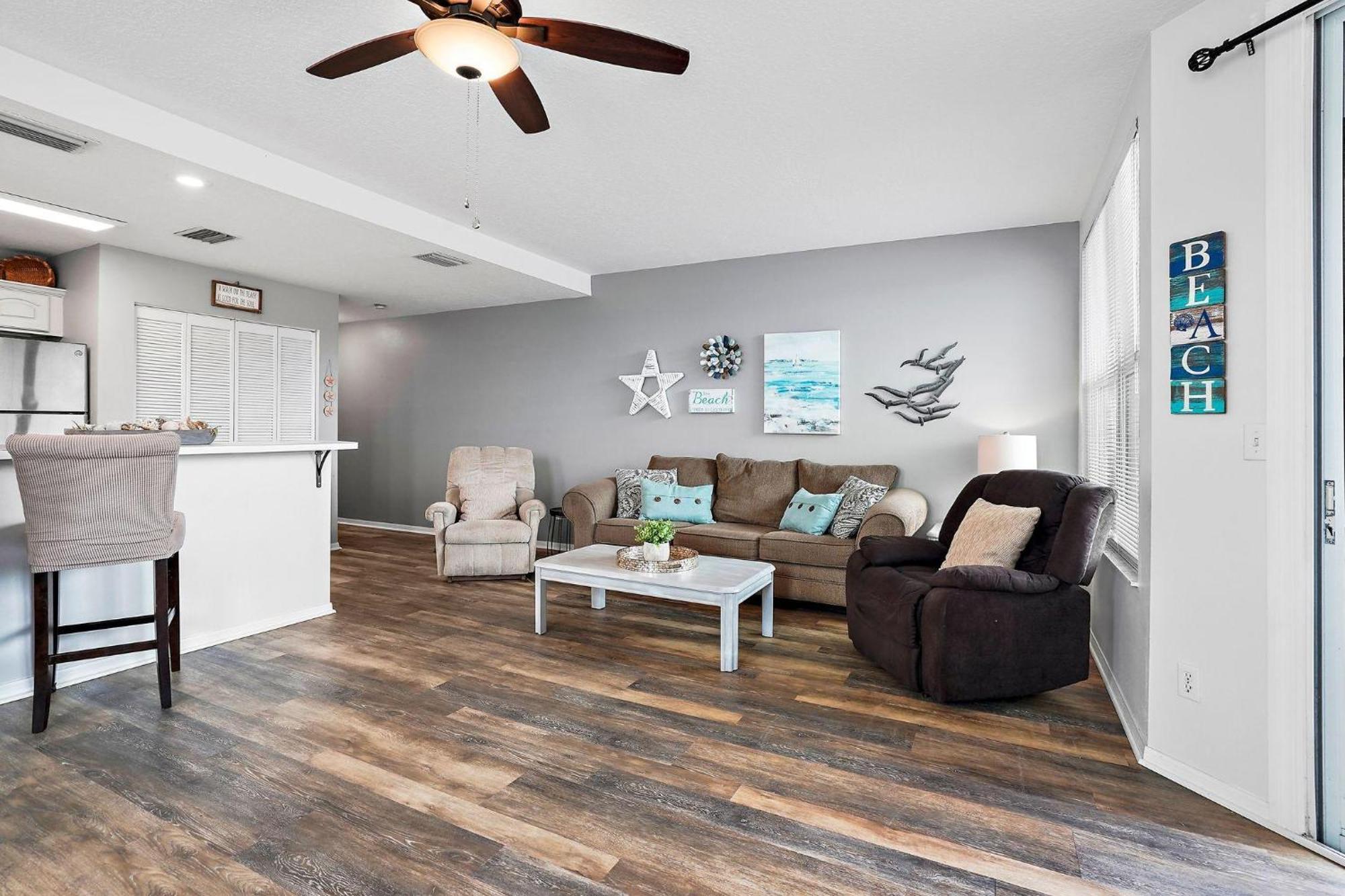 Holiday home Open - Waterfront - Pool/walk To Beach/dining/shops