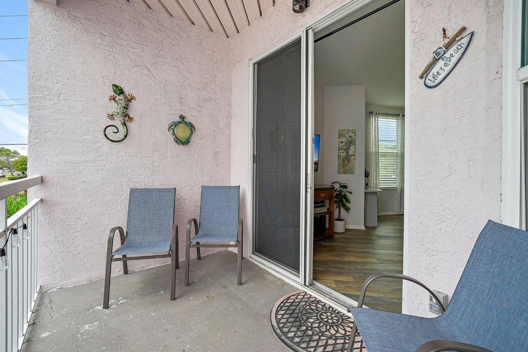 Open - Waterfront - Pool/walk To Beach/dining/shops Holiday home