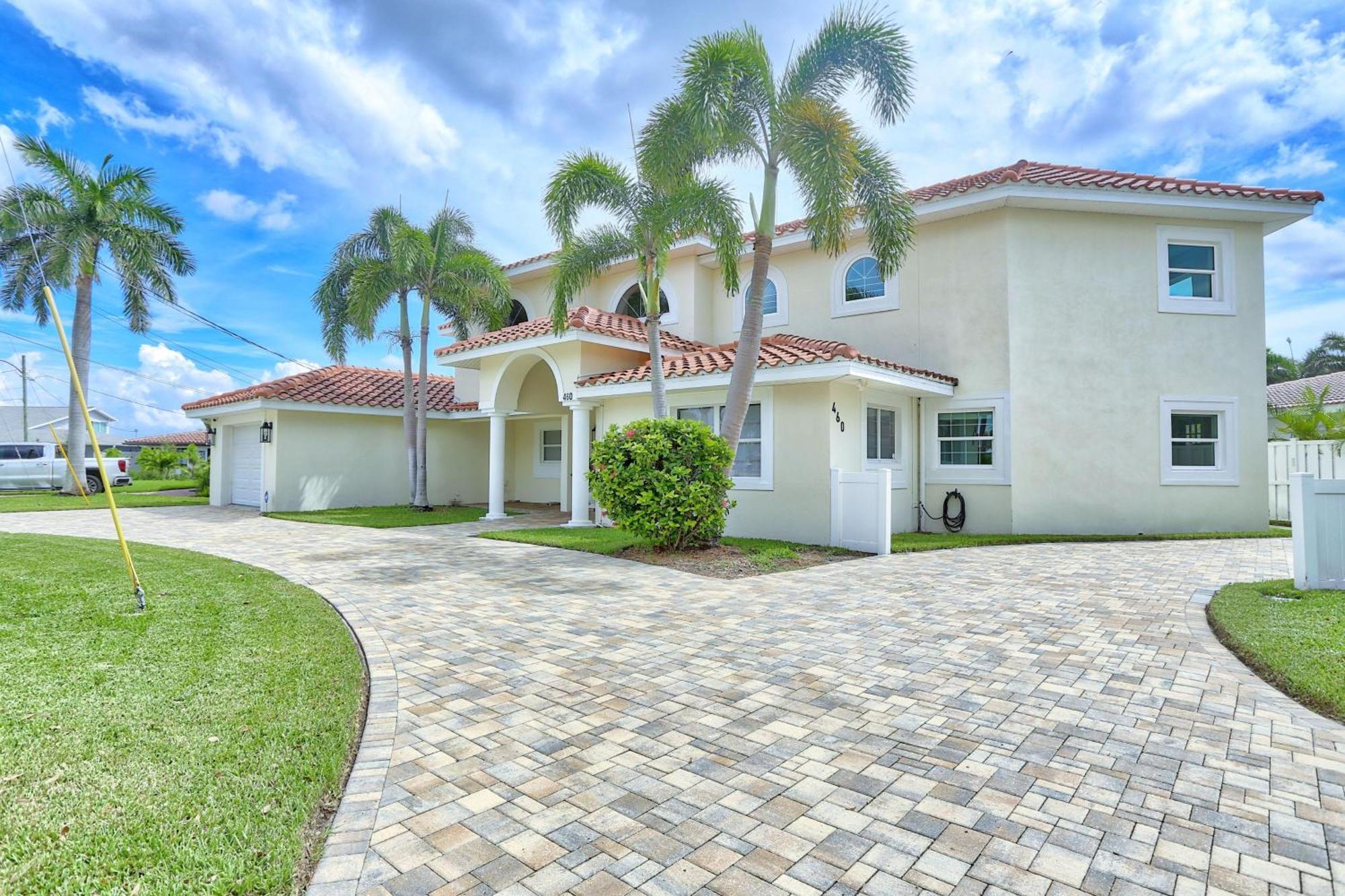 At Bahia Shores-whole Holiday home *