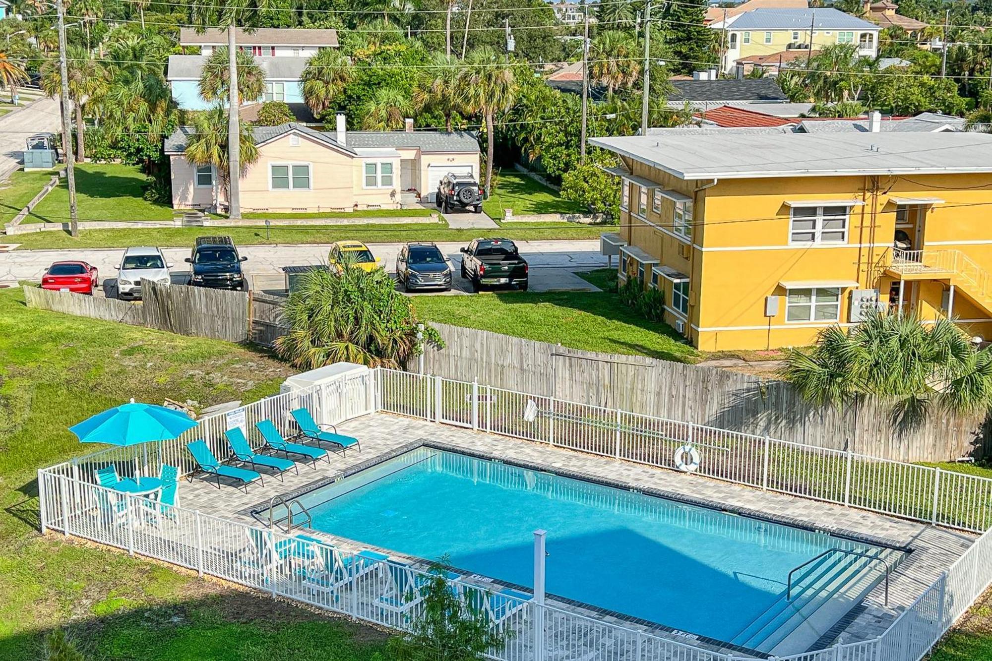 Mad Hideaway St. Pete Beach