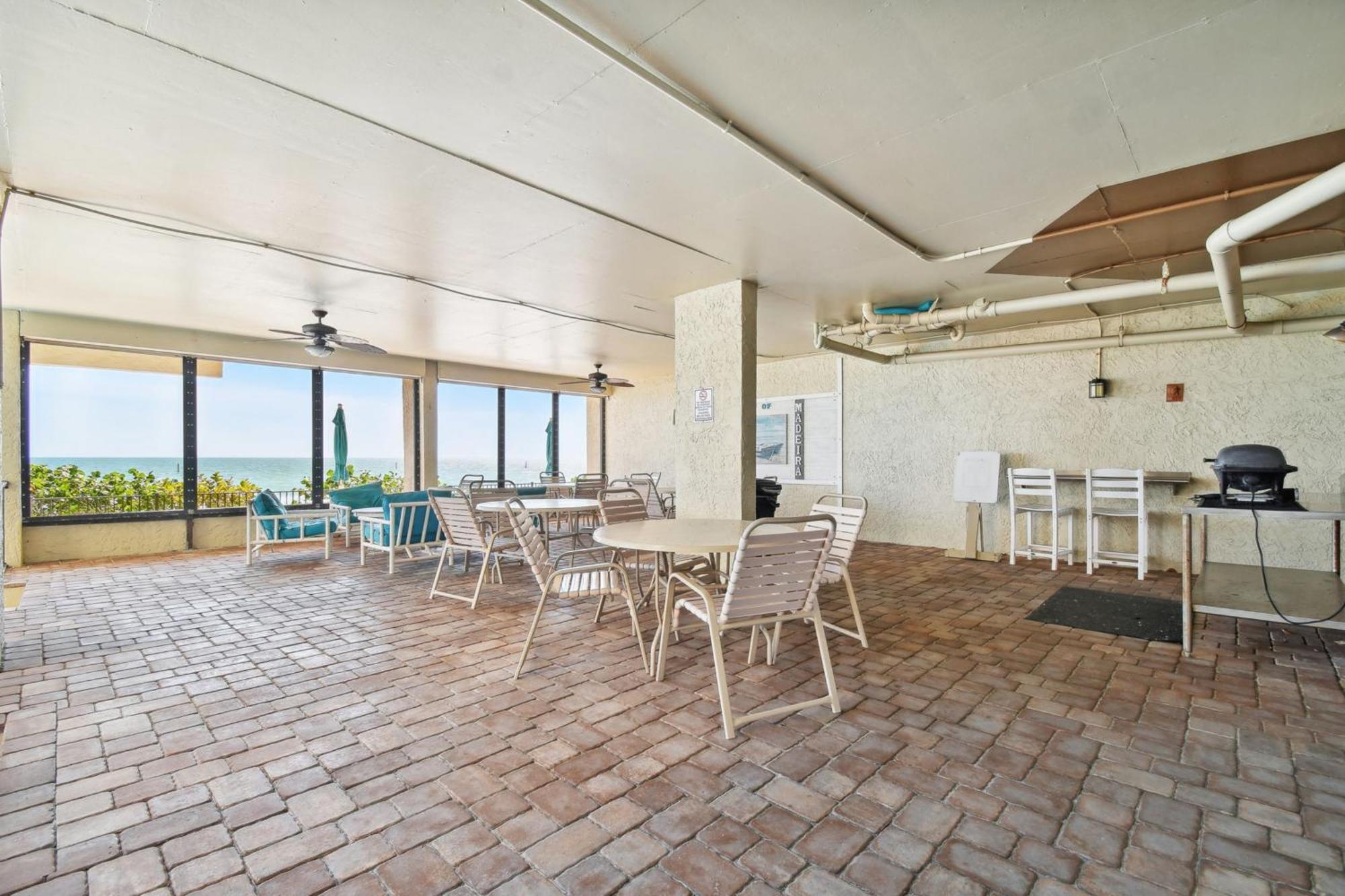 Apartment Shores Of Madeira- Madeira Beach, Fl