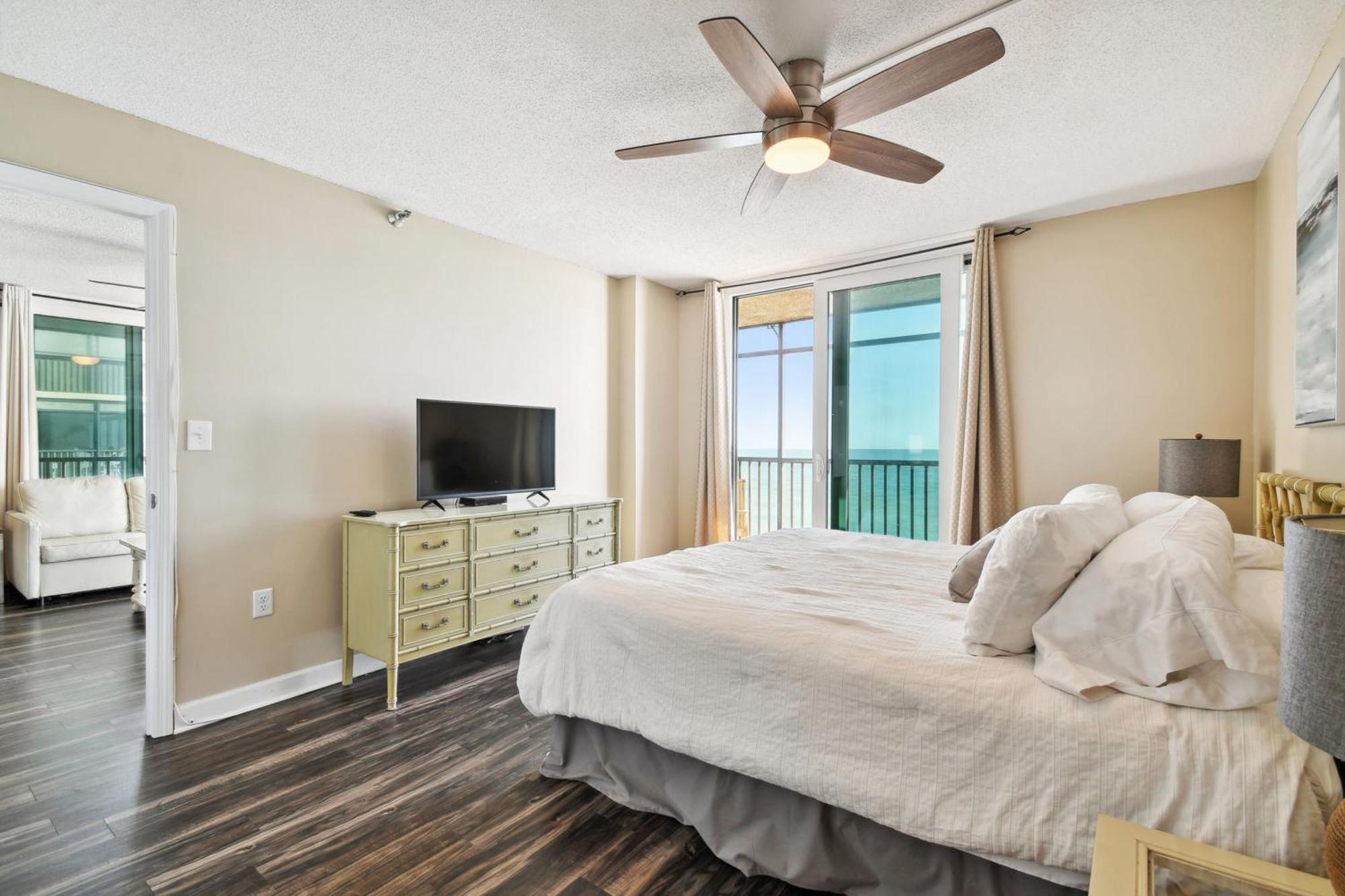 Apartment Shores Of Madeira- Madeira Beach, Fl *