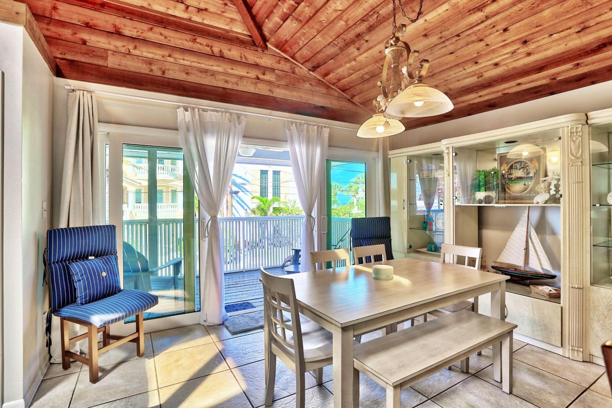 Holiday home Bearadise Log Cabin St. Pete Beach