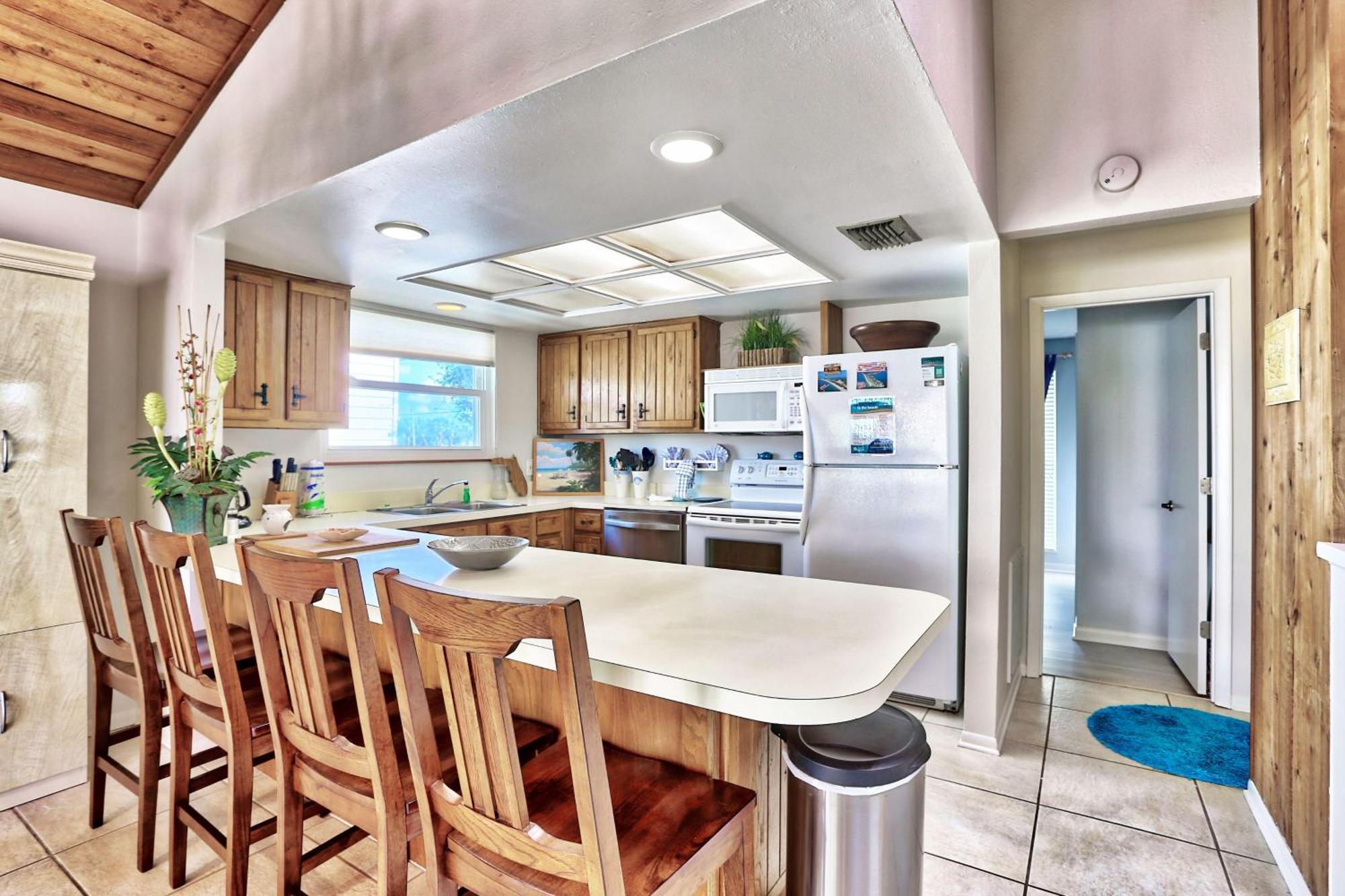 Bearadise Log Cabin St. Pete Beach