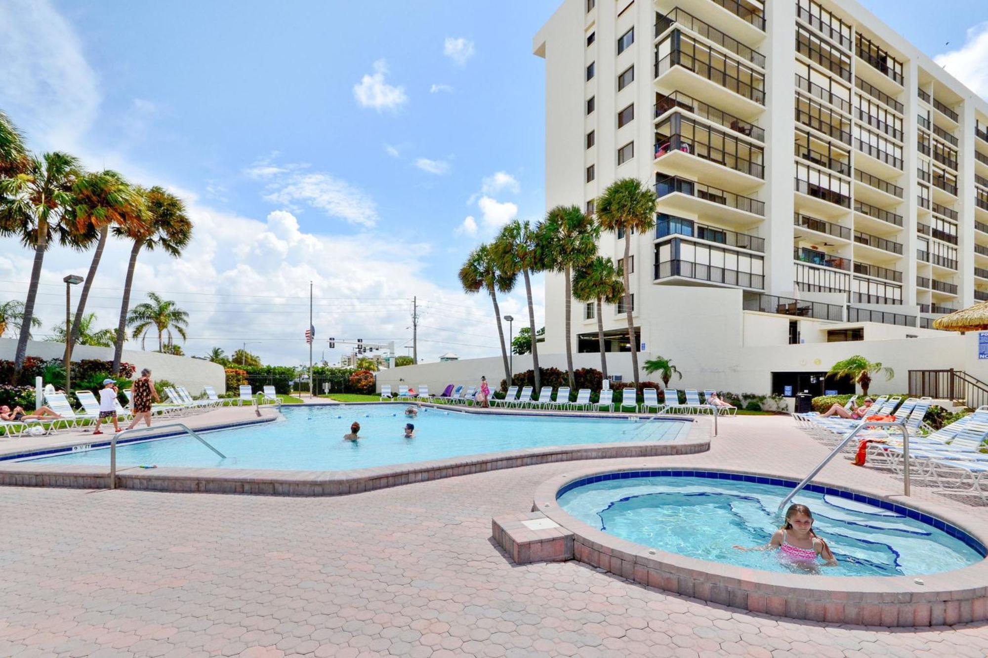 Ocean Sands 908 Apartment *