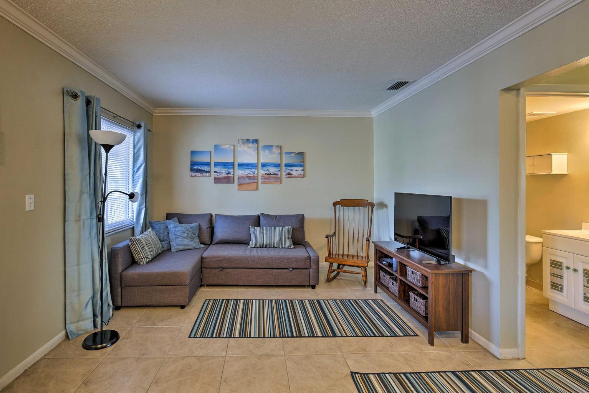 St Pete With Heated Pool - Less Than 1 Mi To Beach! Apartment *