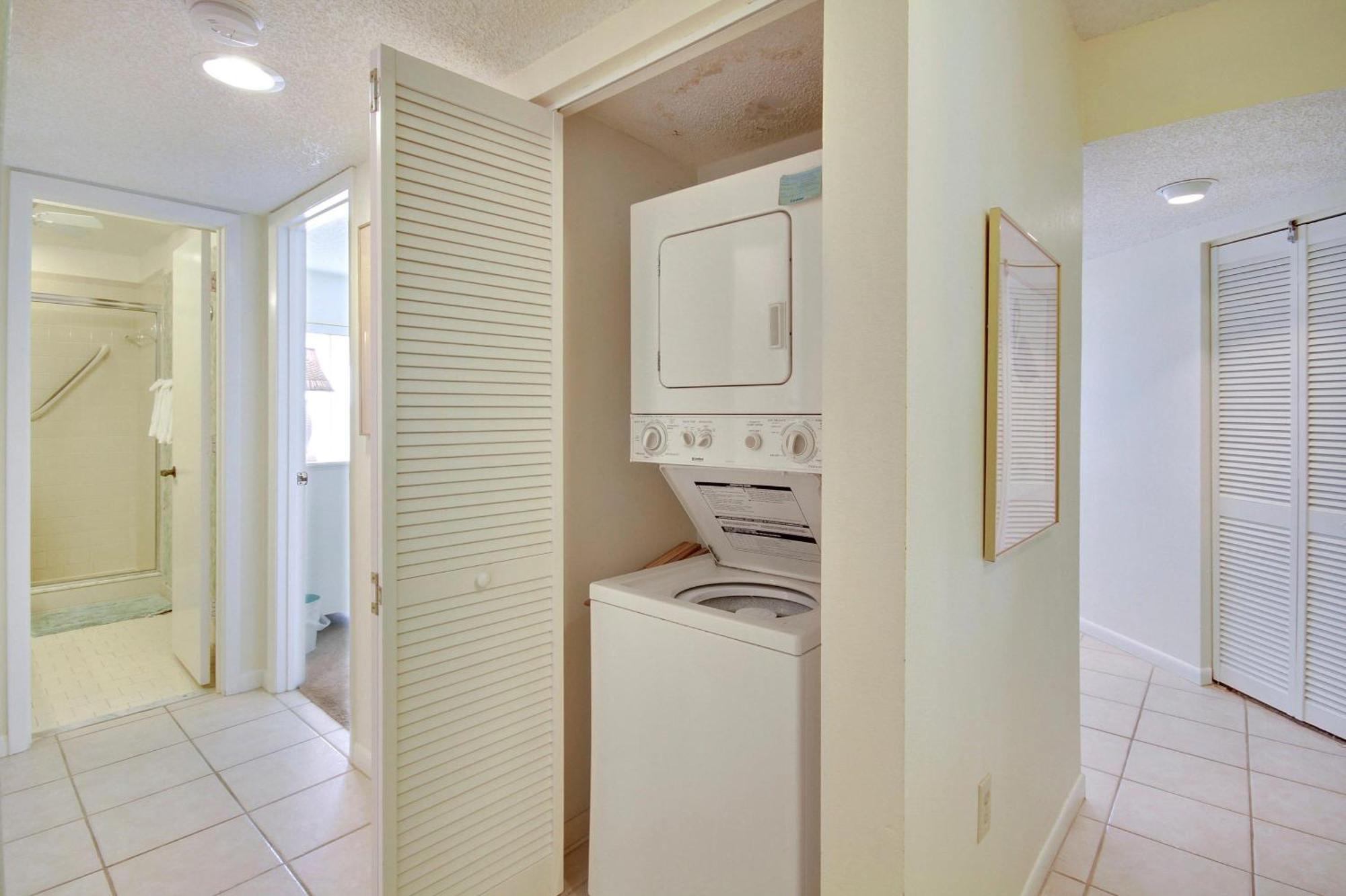 Land's End 8-401 Front Holiday home *