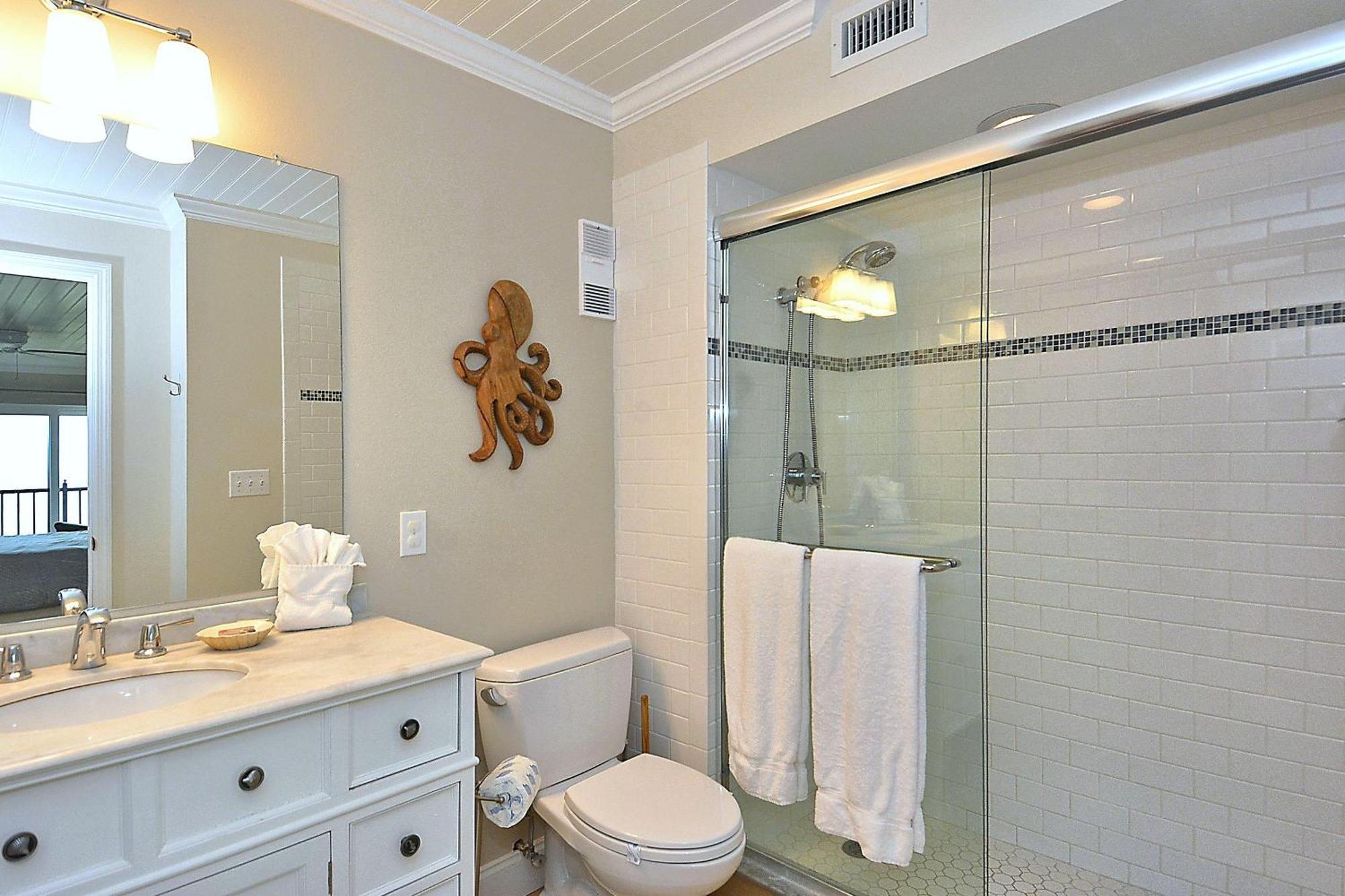 Land's End 8-403 Front - Premier Holiday home St. Pete Beach