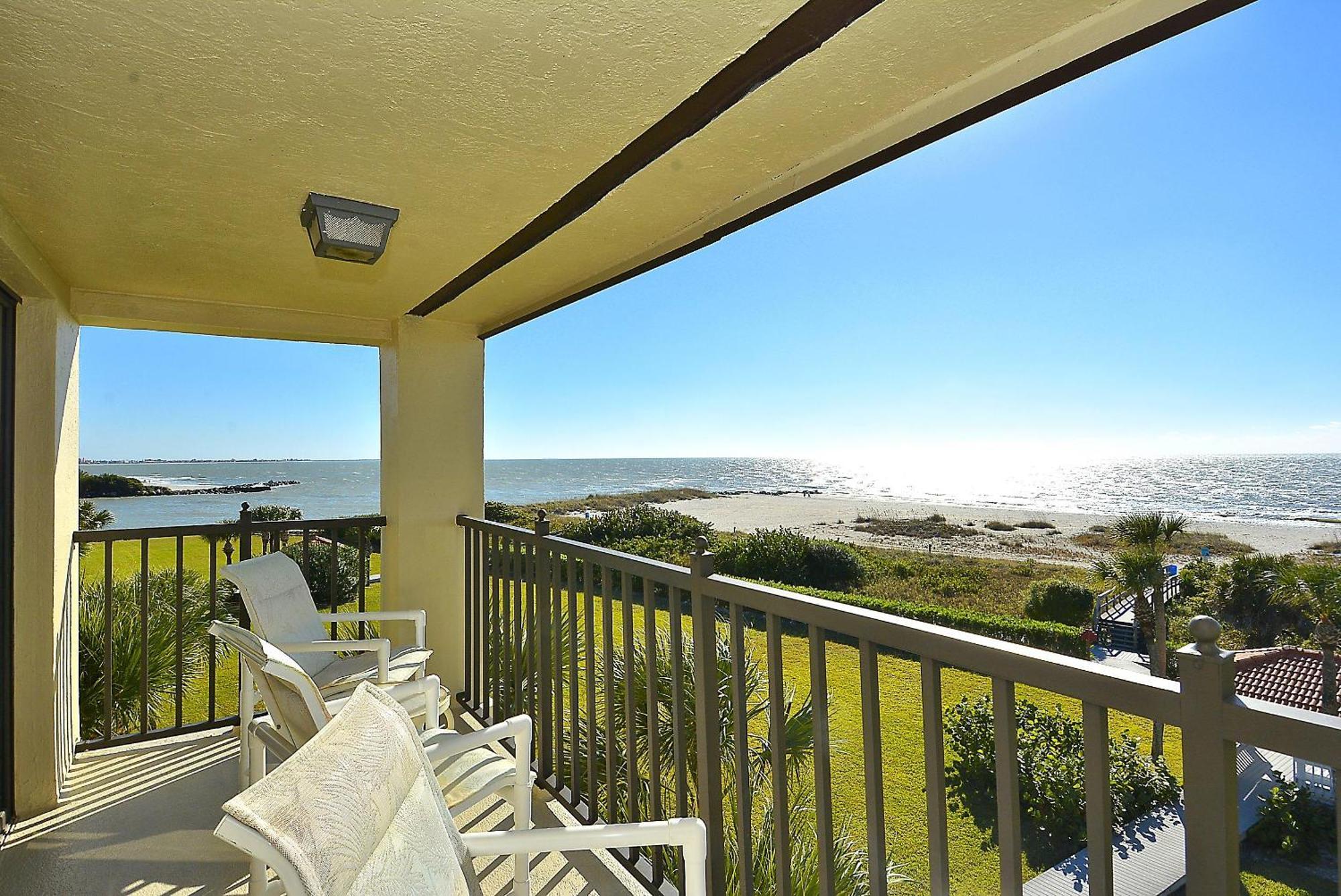 Land's End 8-401 Front Holiday home