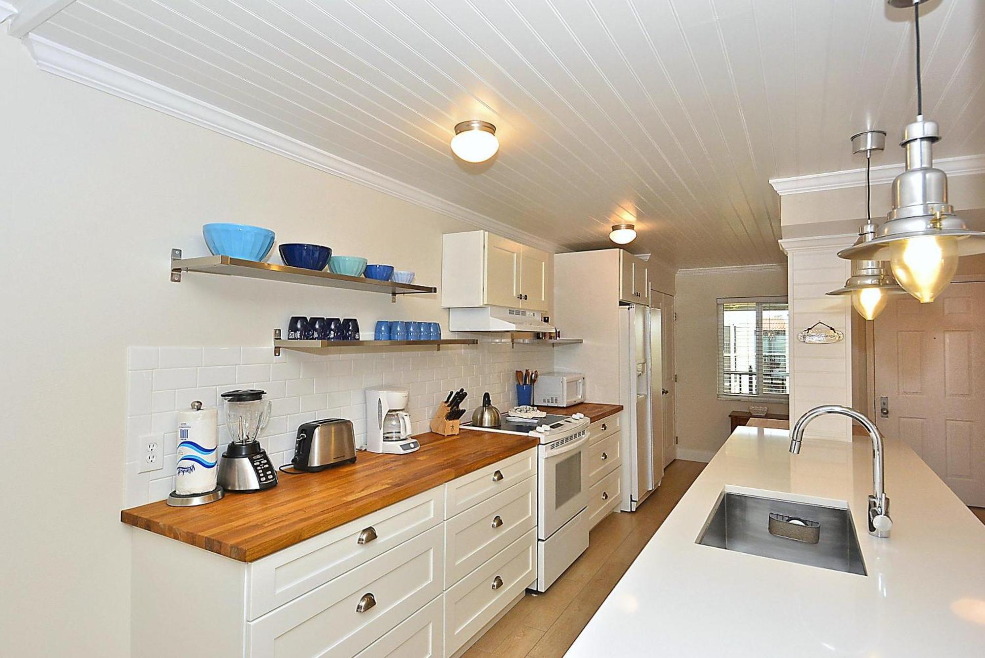 Land's End 8-403 Front - Premier Holiday home *