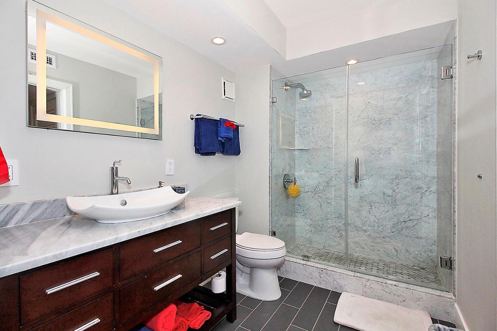 Land's End 7-405 Front - Premier Holiday home *