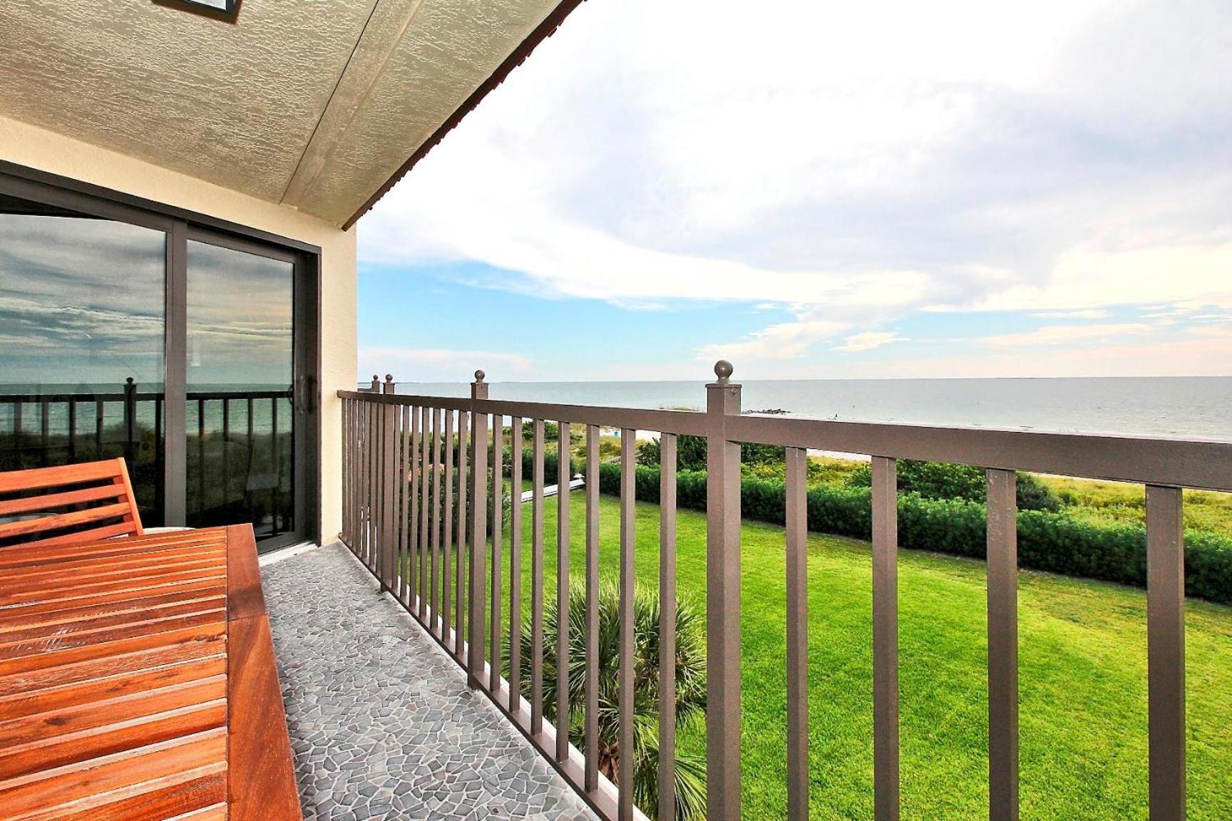 Land's End 7-405 Front - Premier Holiday home St. Pete Beach