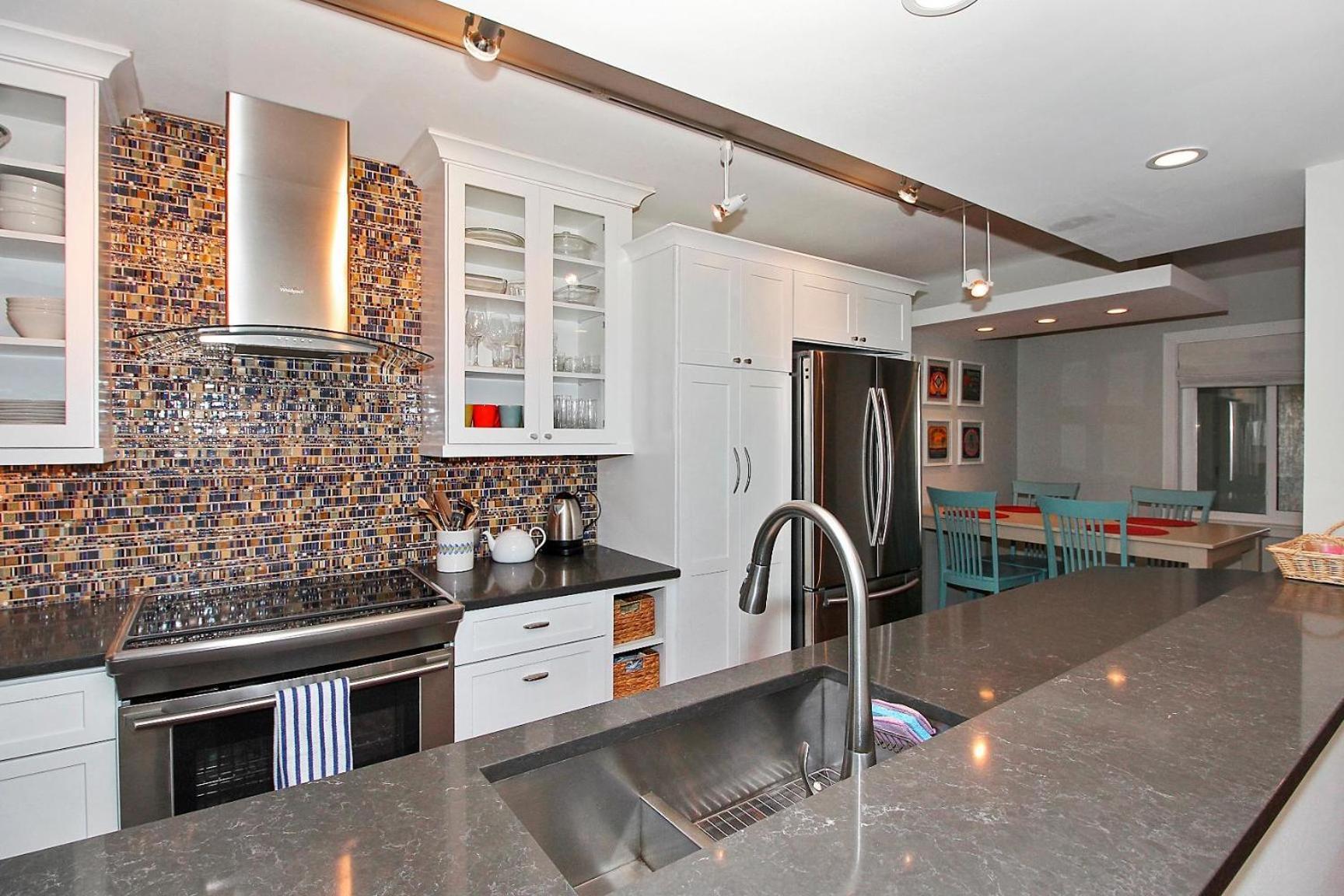 Land's End 7-405 Front - Premier Holiday home St. Pete Beach