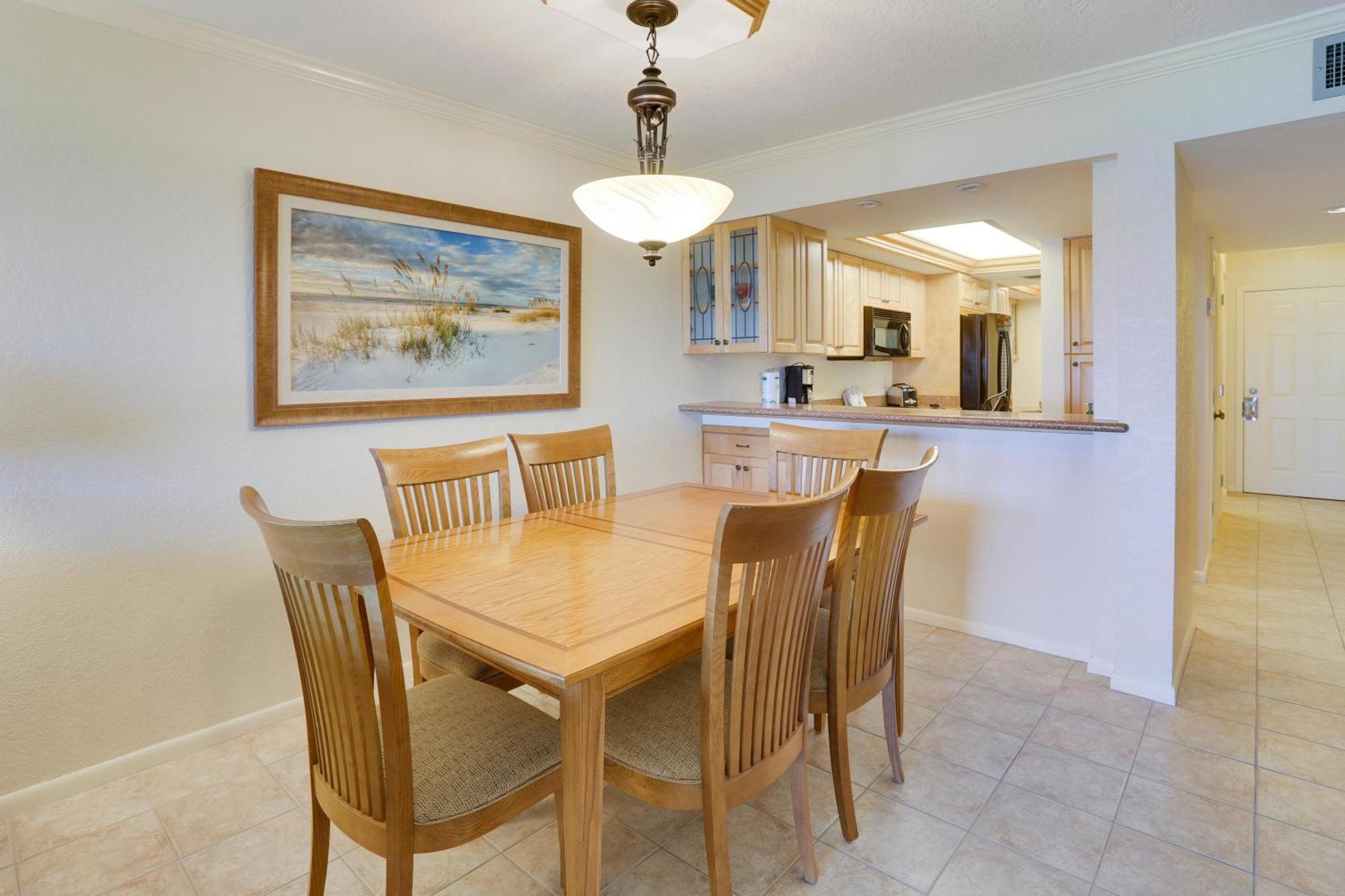 Land's End 7-304 Front - Premier Holiday home *