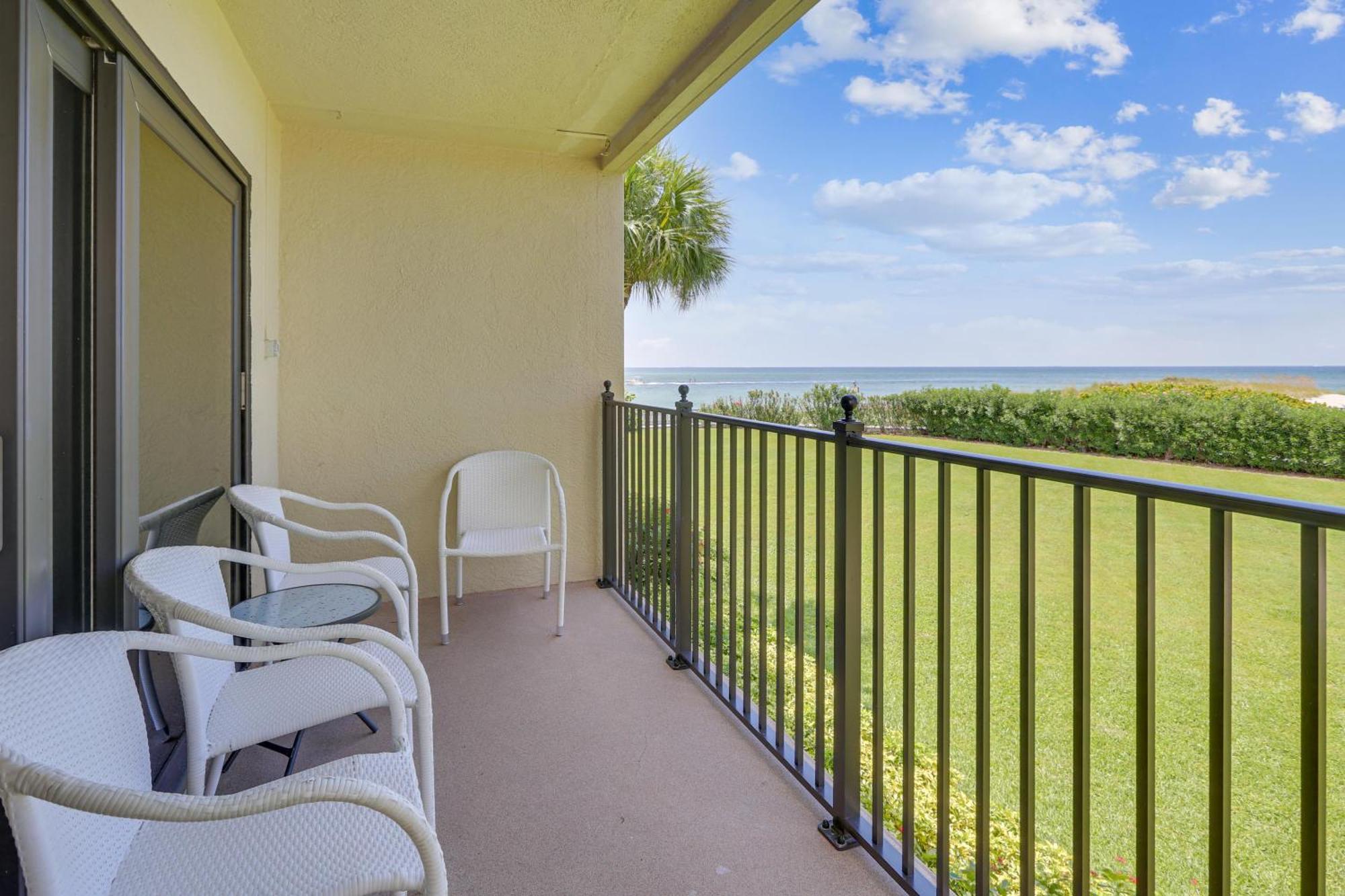 Land's End 6-205 Front - Premier Holiday home St. Pete Beach