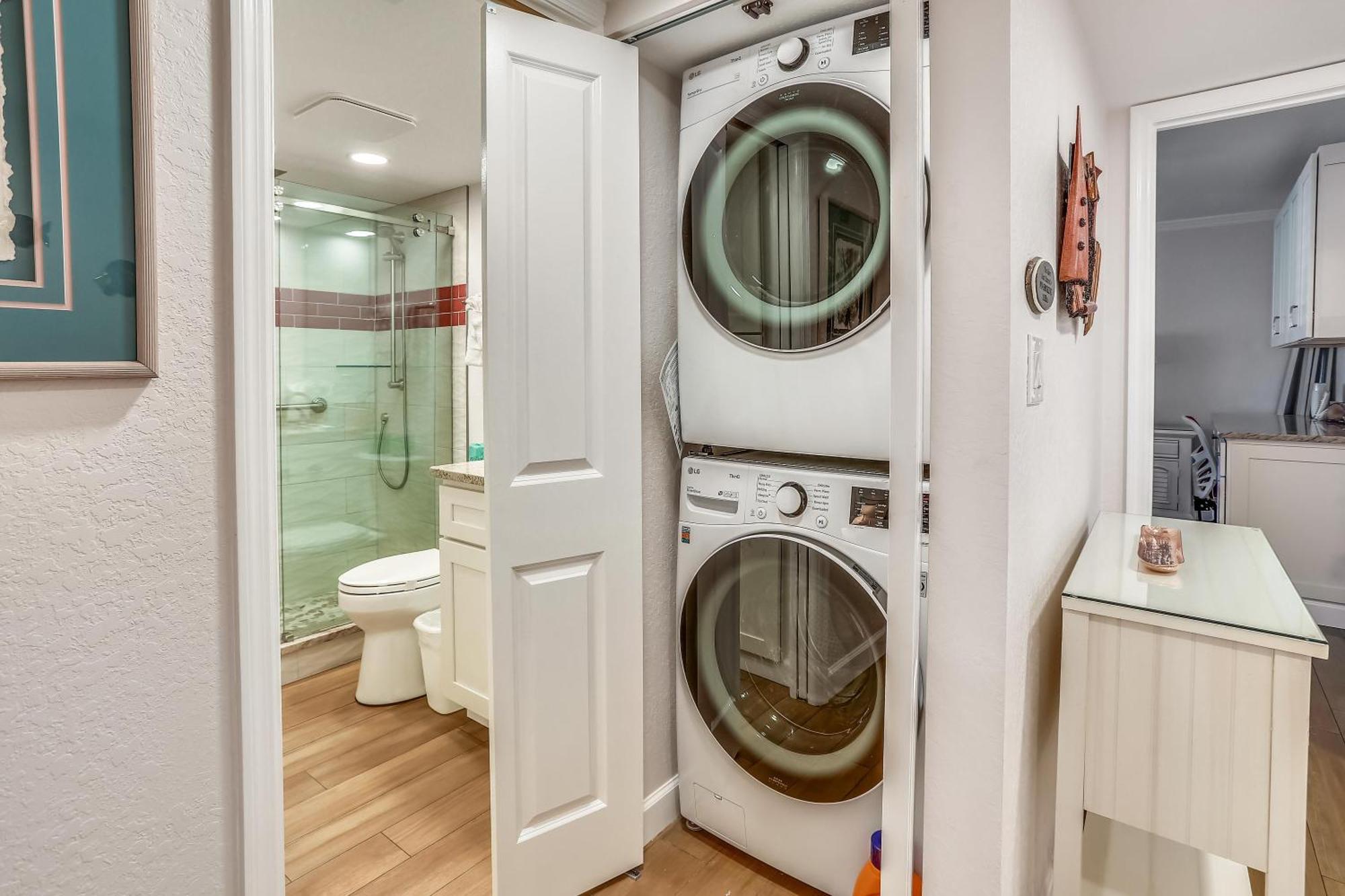 Land's End 7-206 Front - Premier Holiday home *