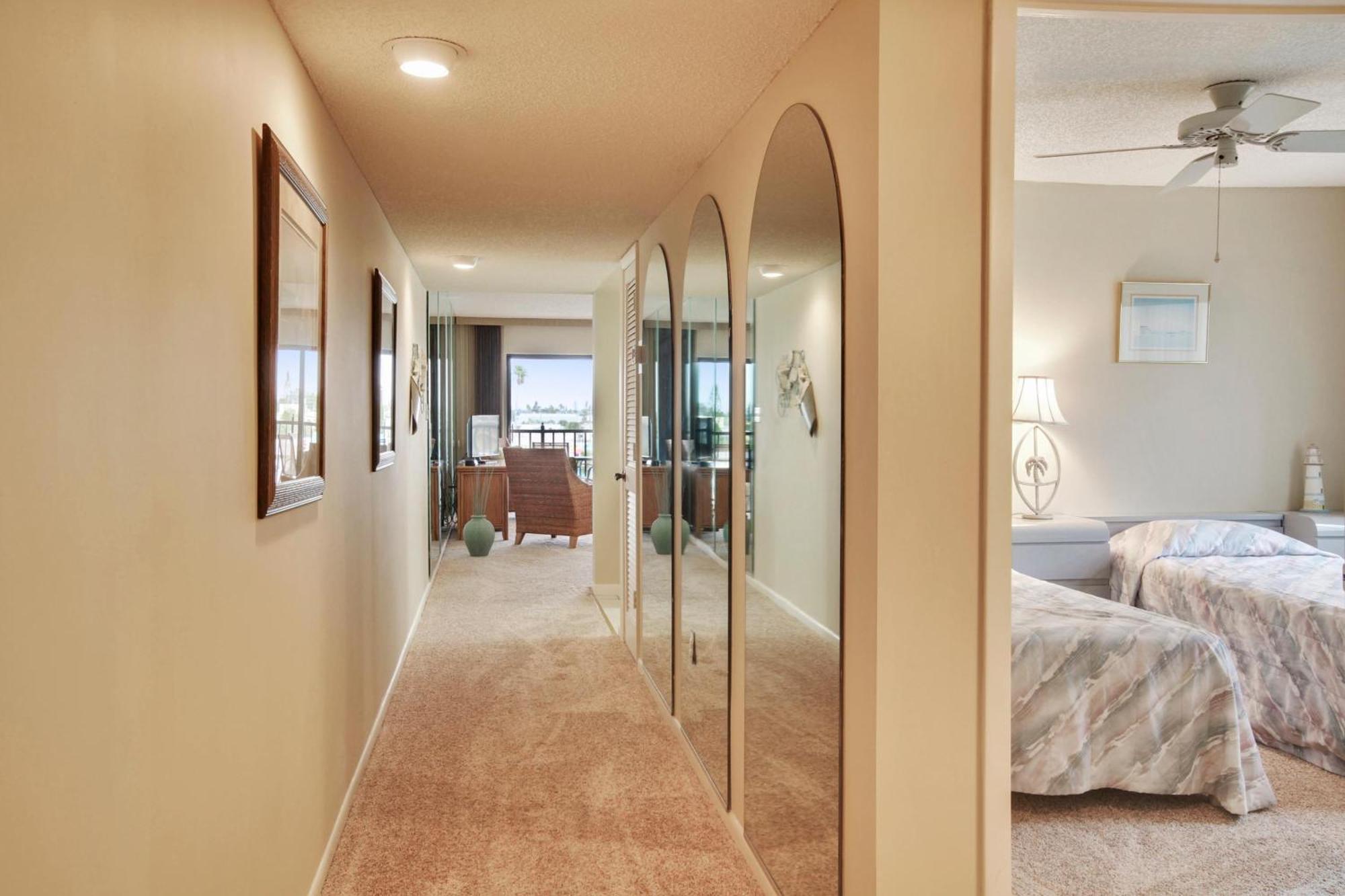Holiday home Land's End 3-406 Bay Front *