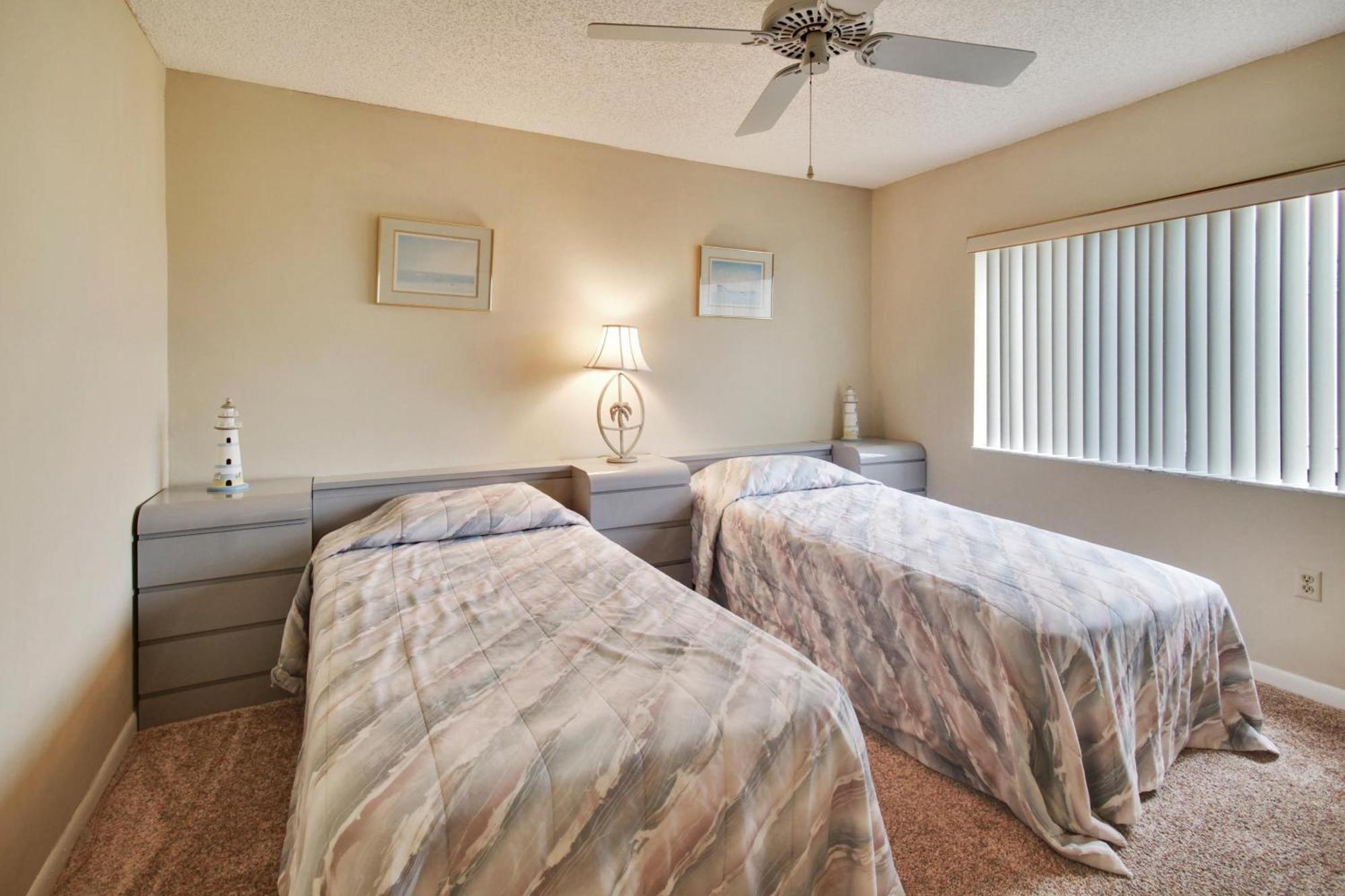 Holiday home Land's End 3-406 Bay Front *