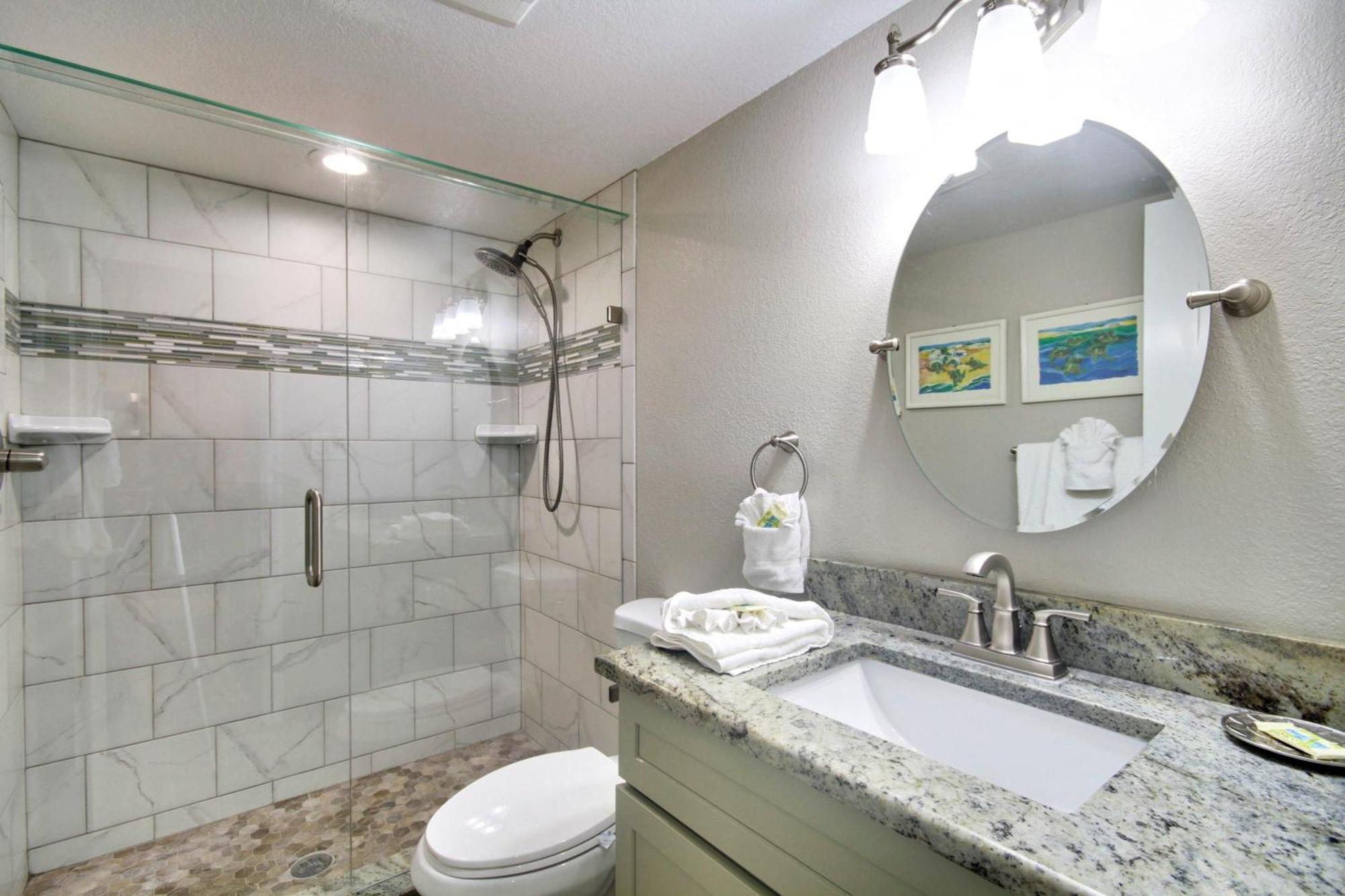 Land's End 10-402 Front - Premier Holiday home St. Pete Beach