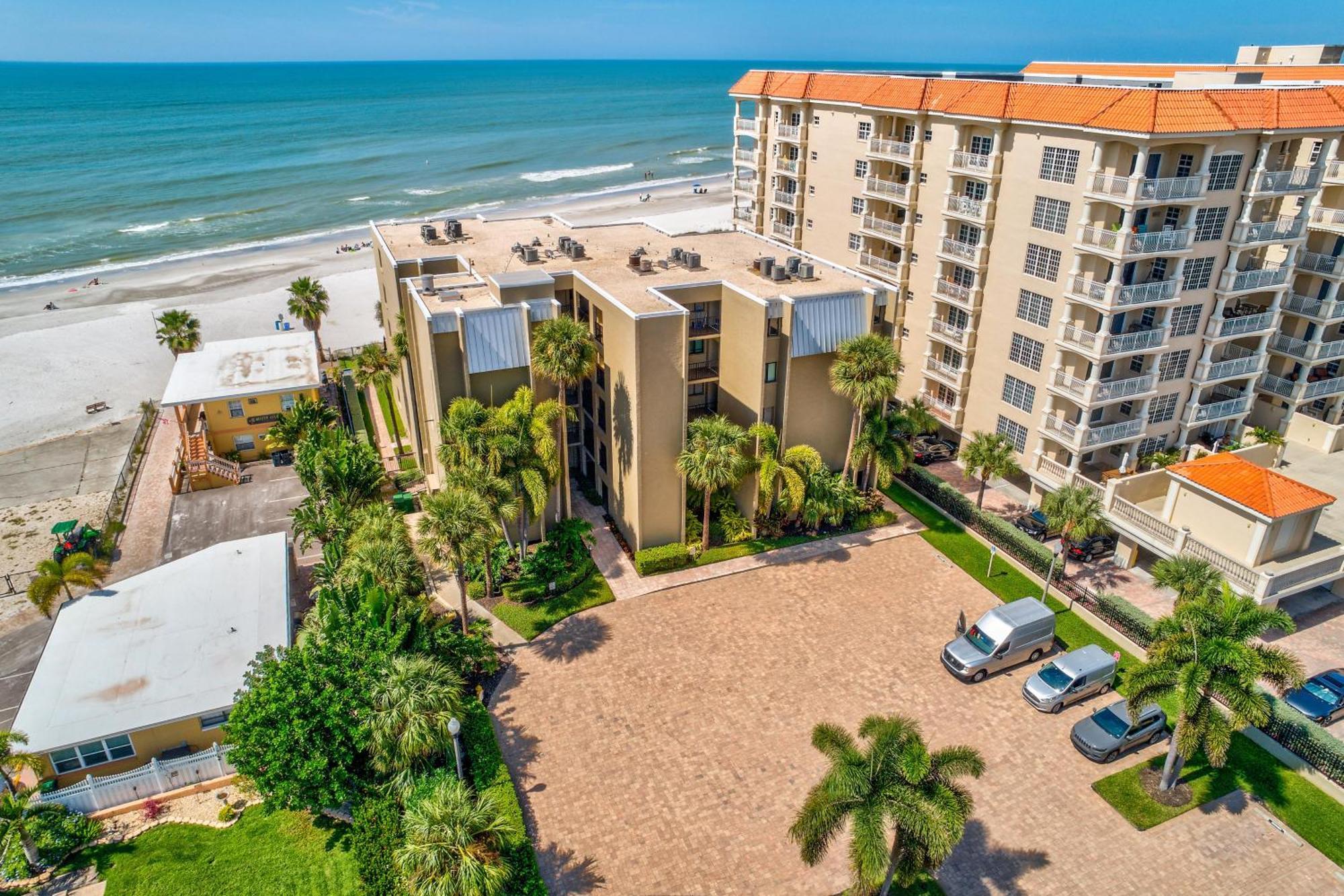 The Shores 103 * St. Pete Beach