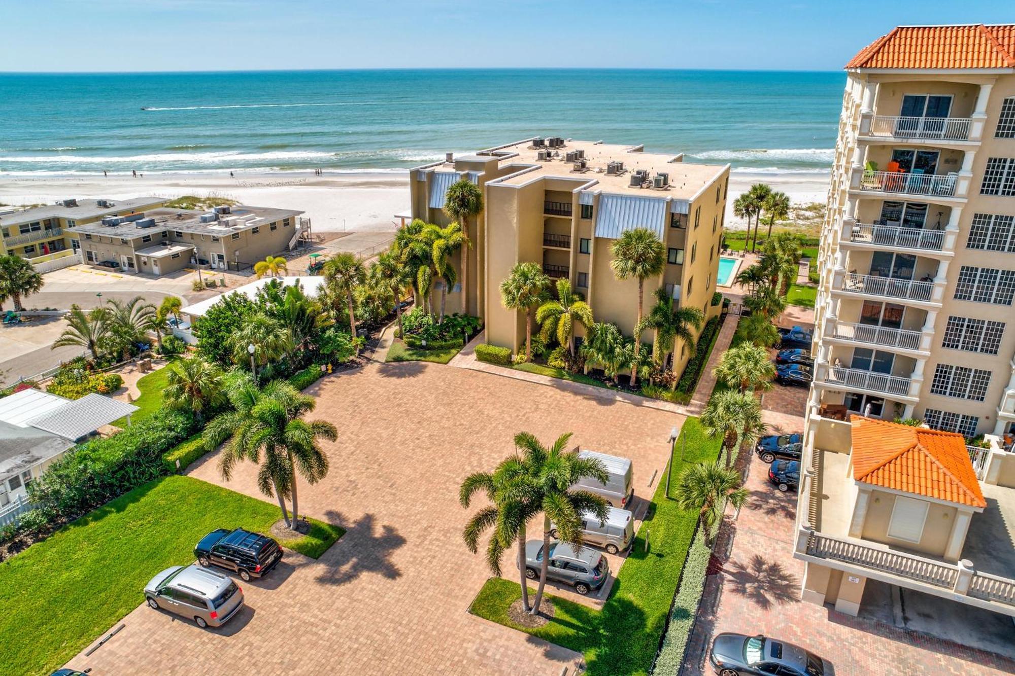 The Shores 103 *