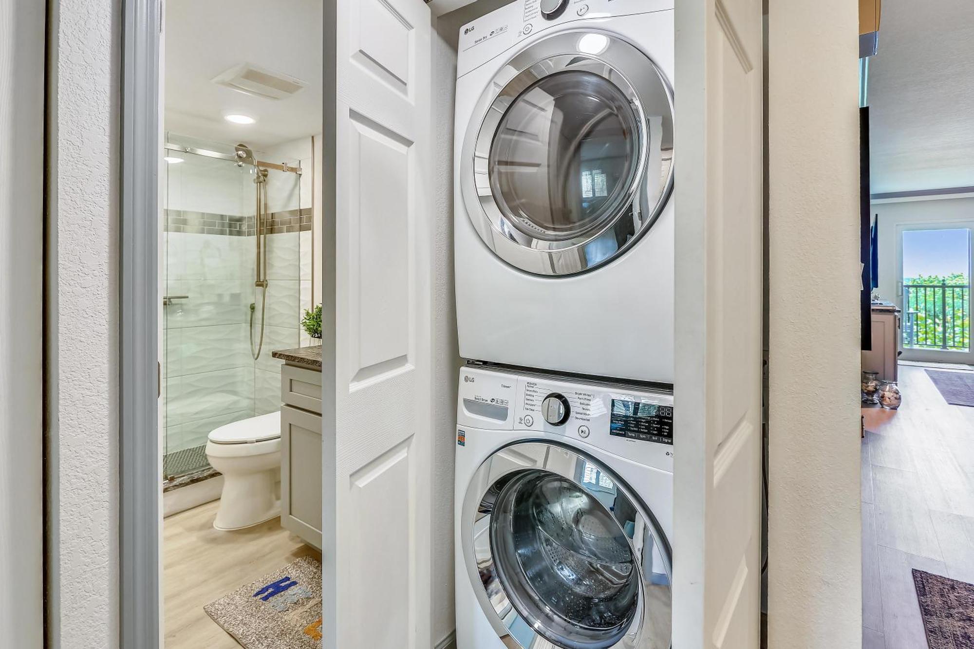 Land's End 10-202 Front - Premier Holiday home