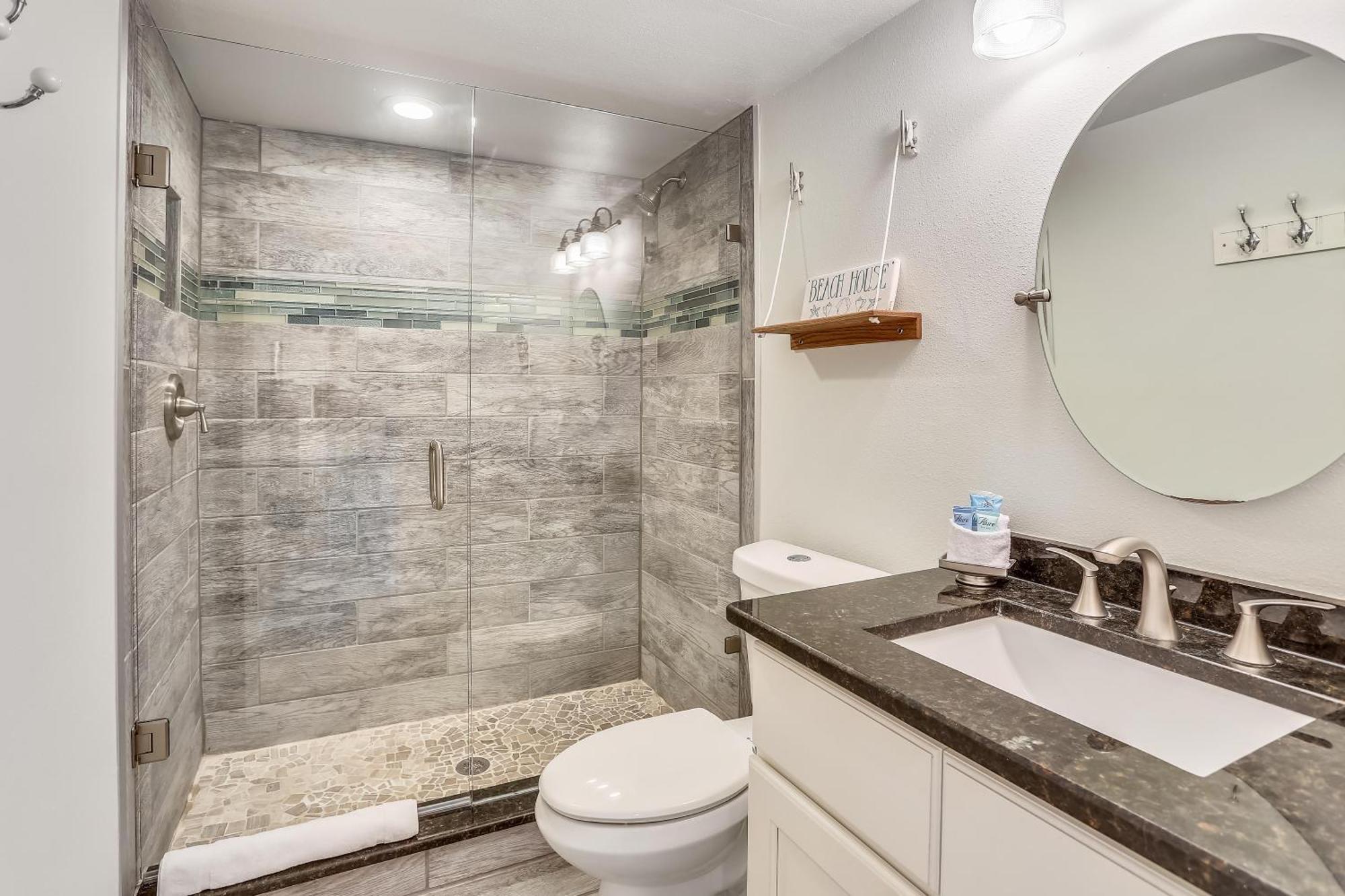 Land's End 3-203 Bay Front - Premier Holiday home St. Pete Beach