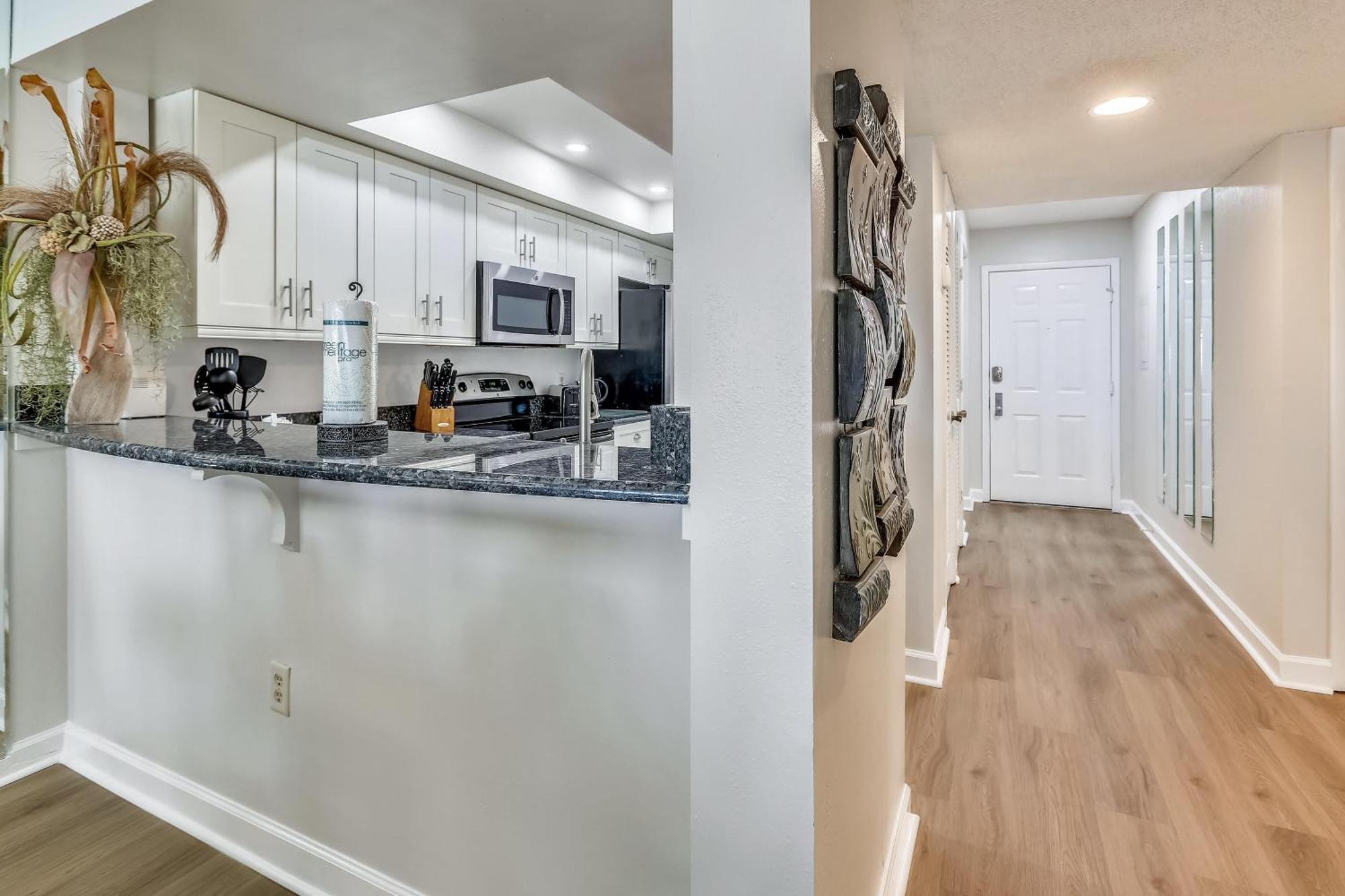 Holiday home Land's End 3-305 Bay Front - Premier St. Pete Beach