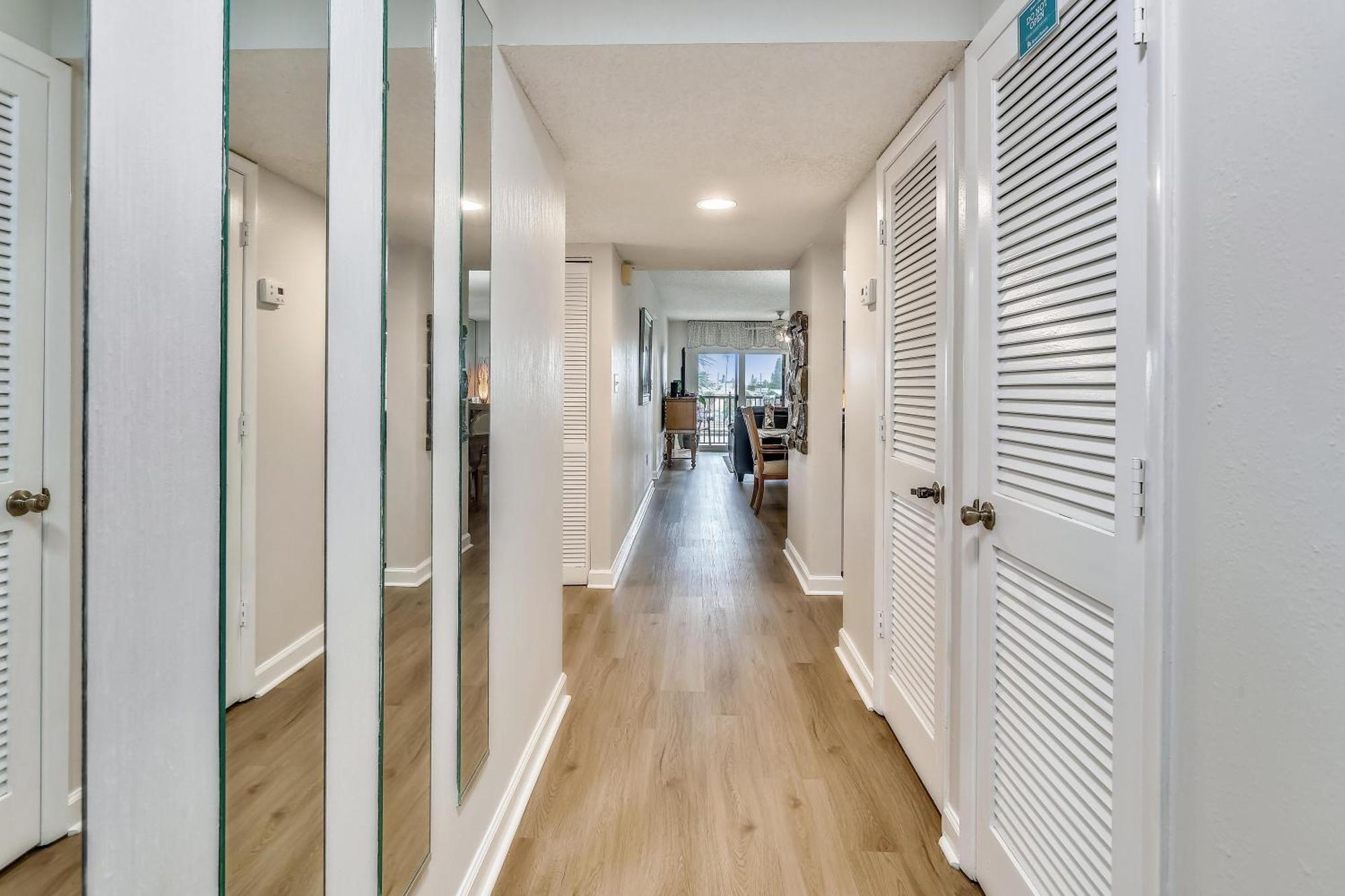 Land's End 3-305 Bay Front - Premier *