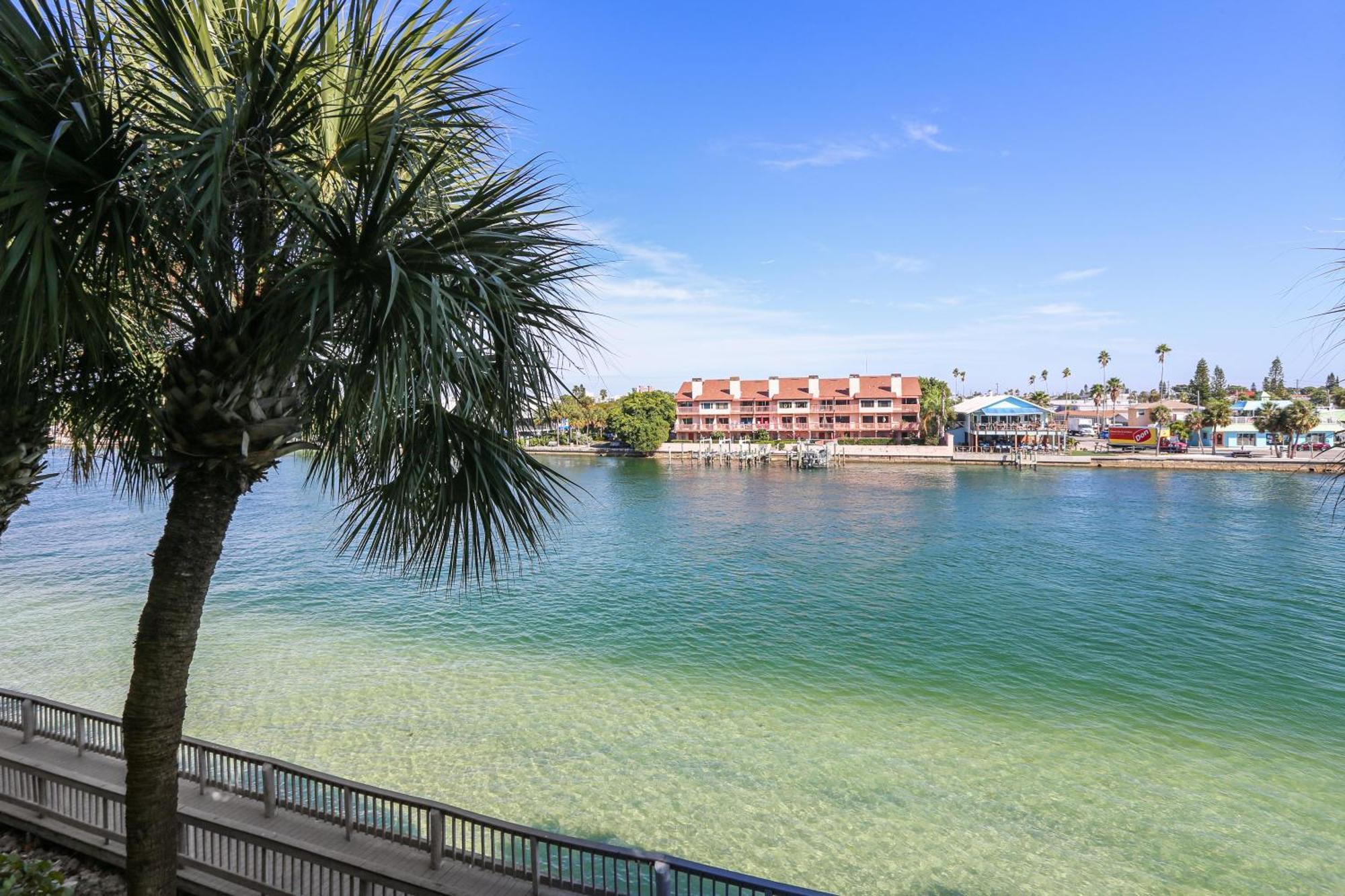 Land's End 3-303 Bay Front - Premier St. Pete Beach