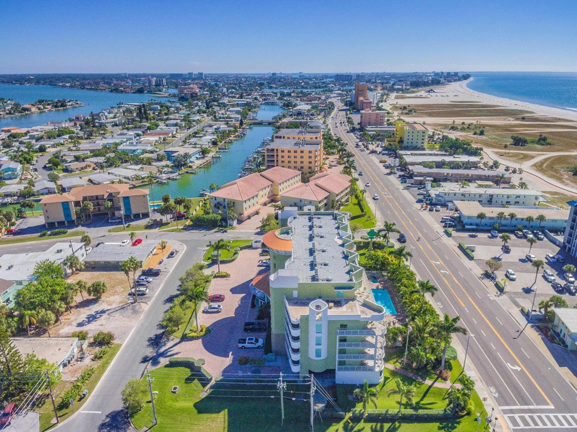 Holiday home Crystal Palms 201