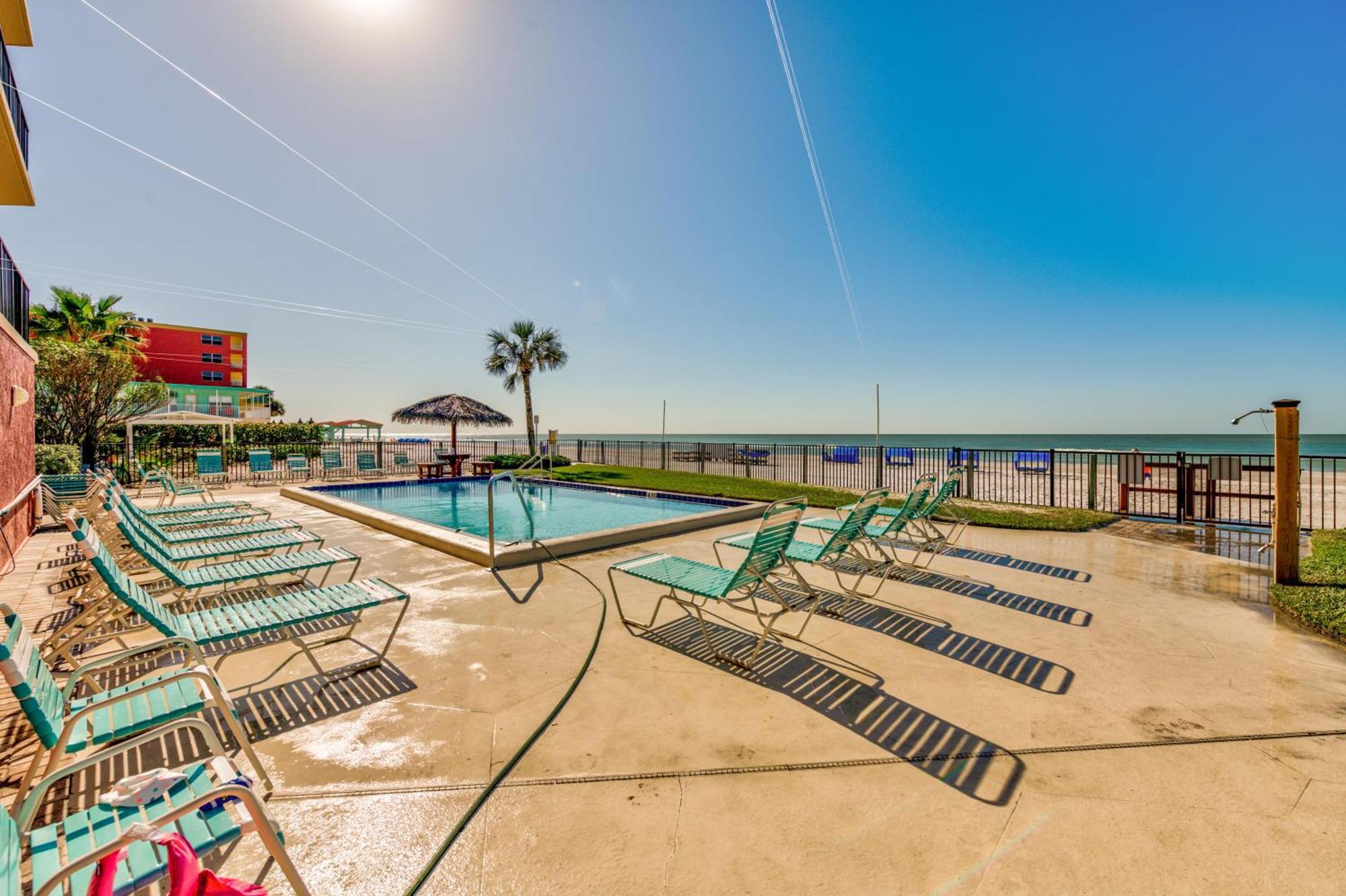 Emerald Isle 403 - Premier Holiday home