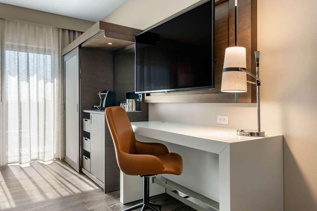 Cambria St Petersburg-madeira Marina Hotel St. Pete Beach