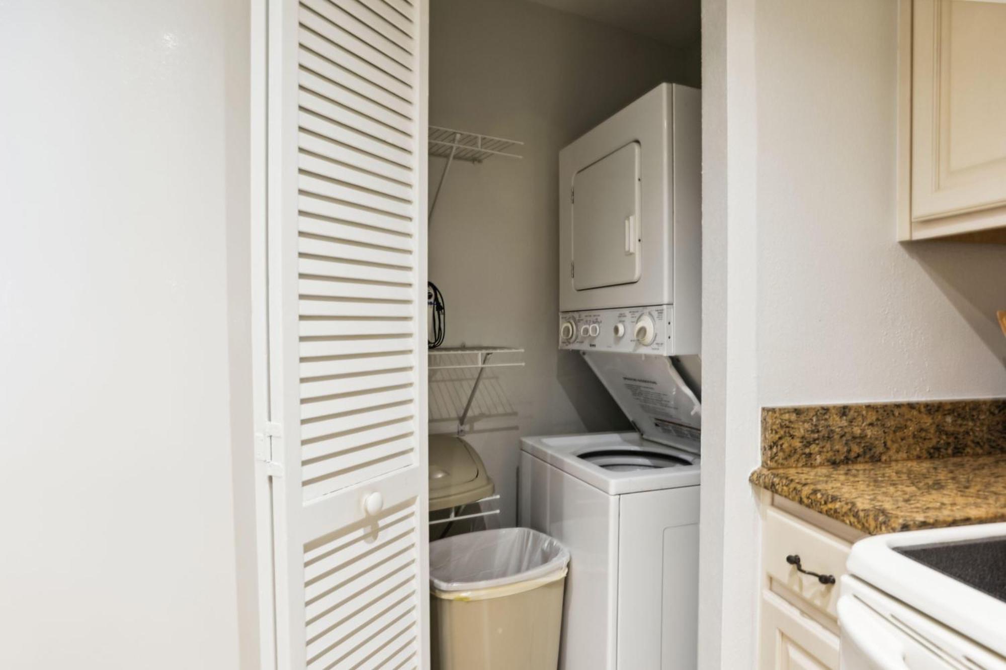 Land's End 1-208 Bay Front - Premier Holiday home St. Pete Beach