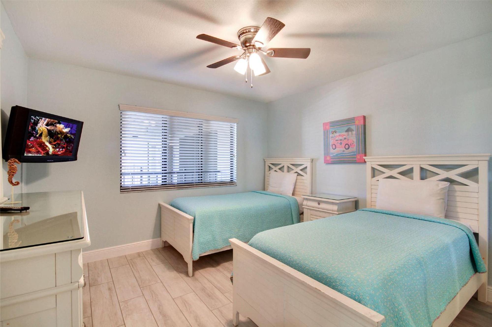 Land's End 7-305 Front Holiday home *